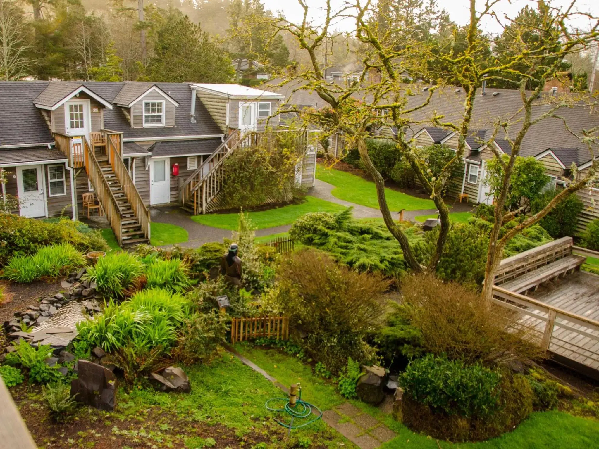 Garden, Property Building in Ecola Creek Lodge