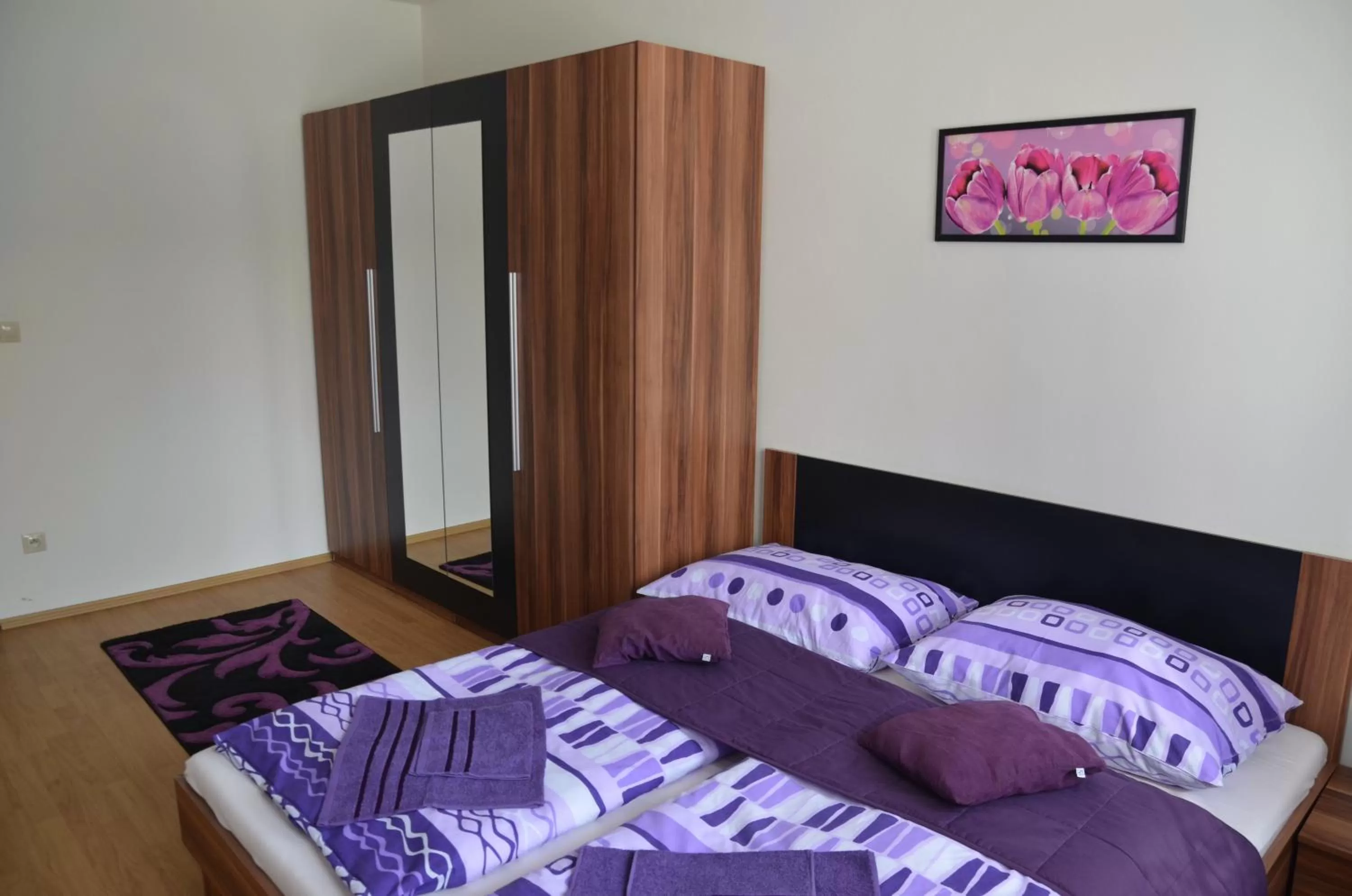 Bedroom, Bed in Motel Madona