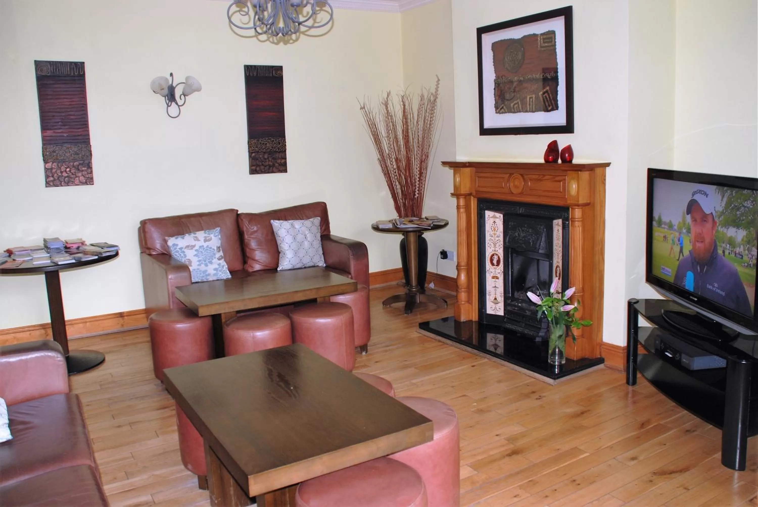 Lounge or bar in Ferryport House B&B