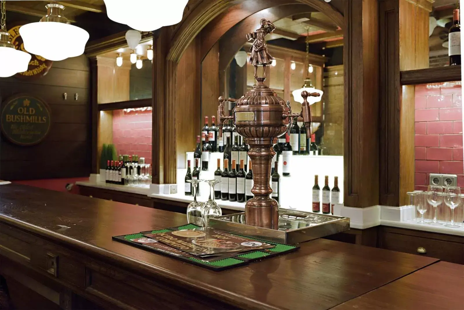 Lounge or bar in Victoria 4 Puerta del Sol Lounge or bar in Victoria 4 Puerta del Sol