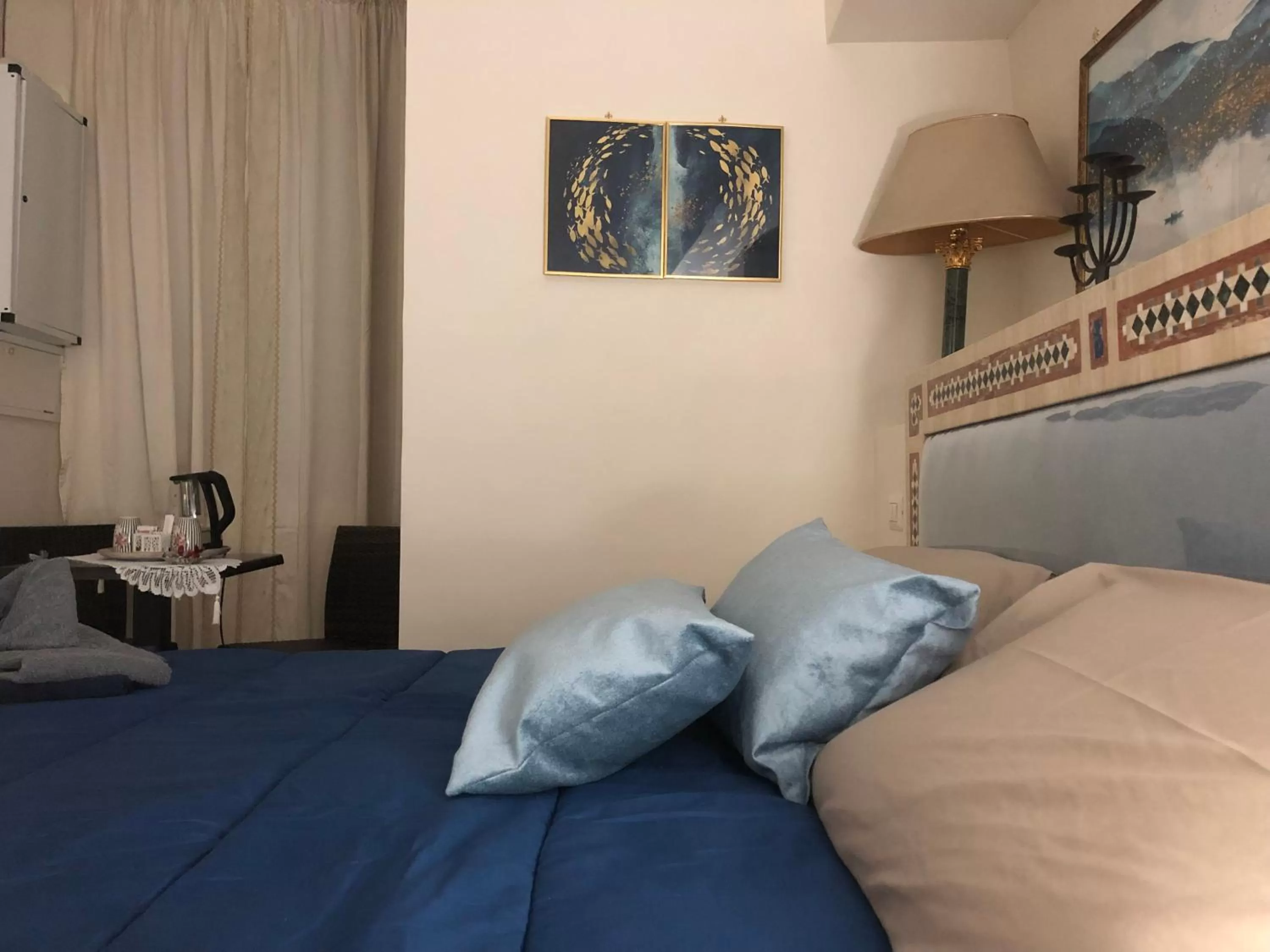 Photo of the whole room, Bed in cavour 58