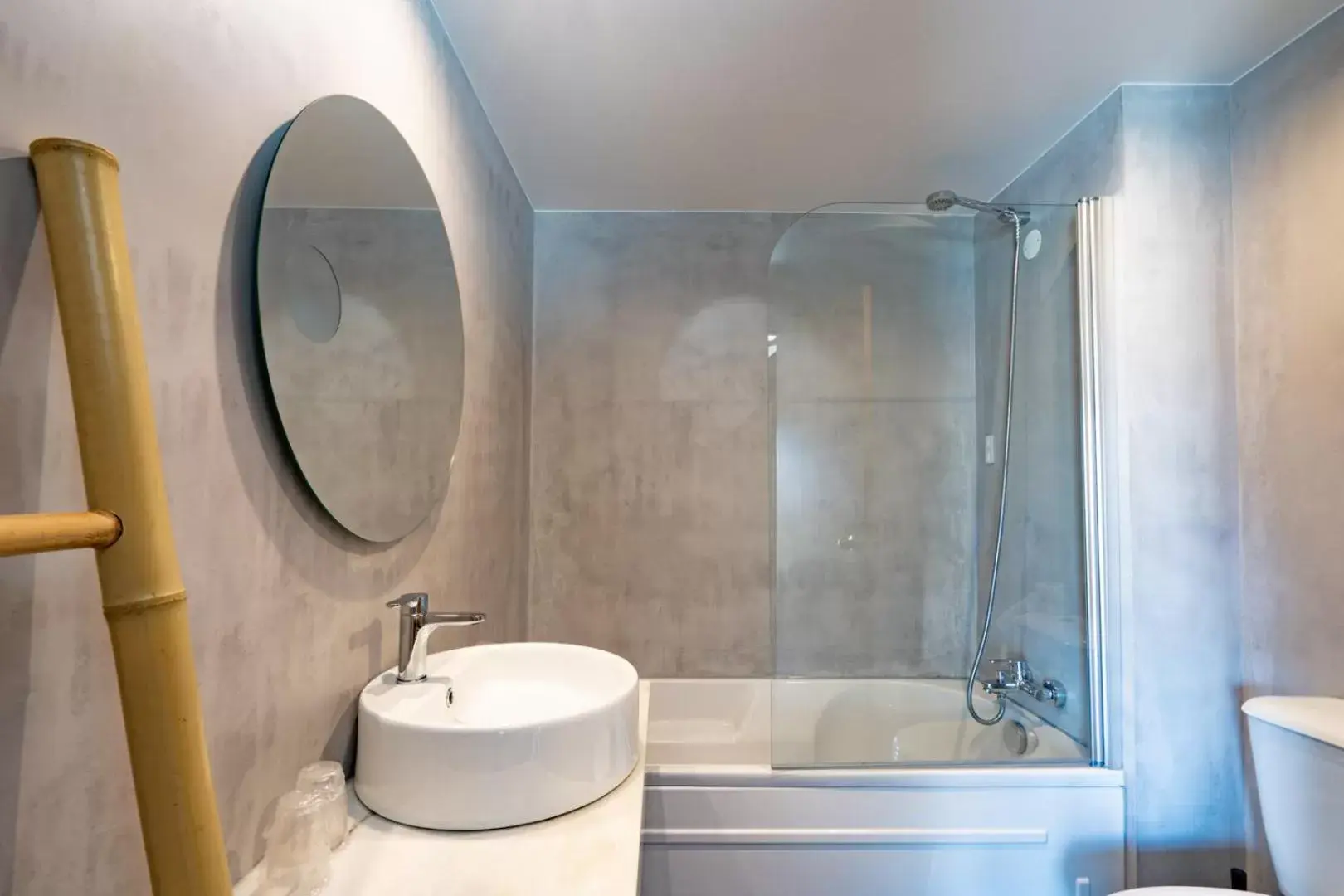 Double Room with Extra Bed in Imperhotel by Umbral Double Room with Extra Bed in Imperhotel by Umbral