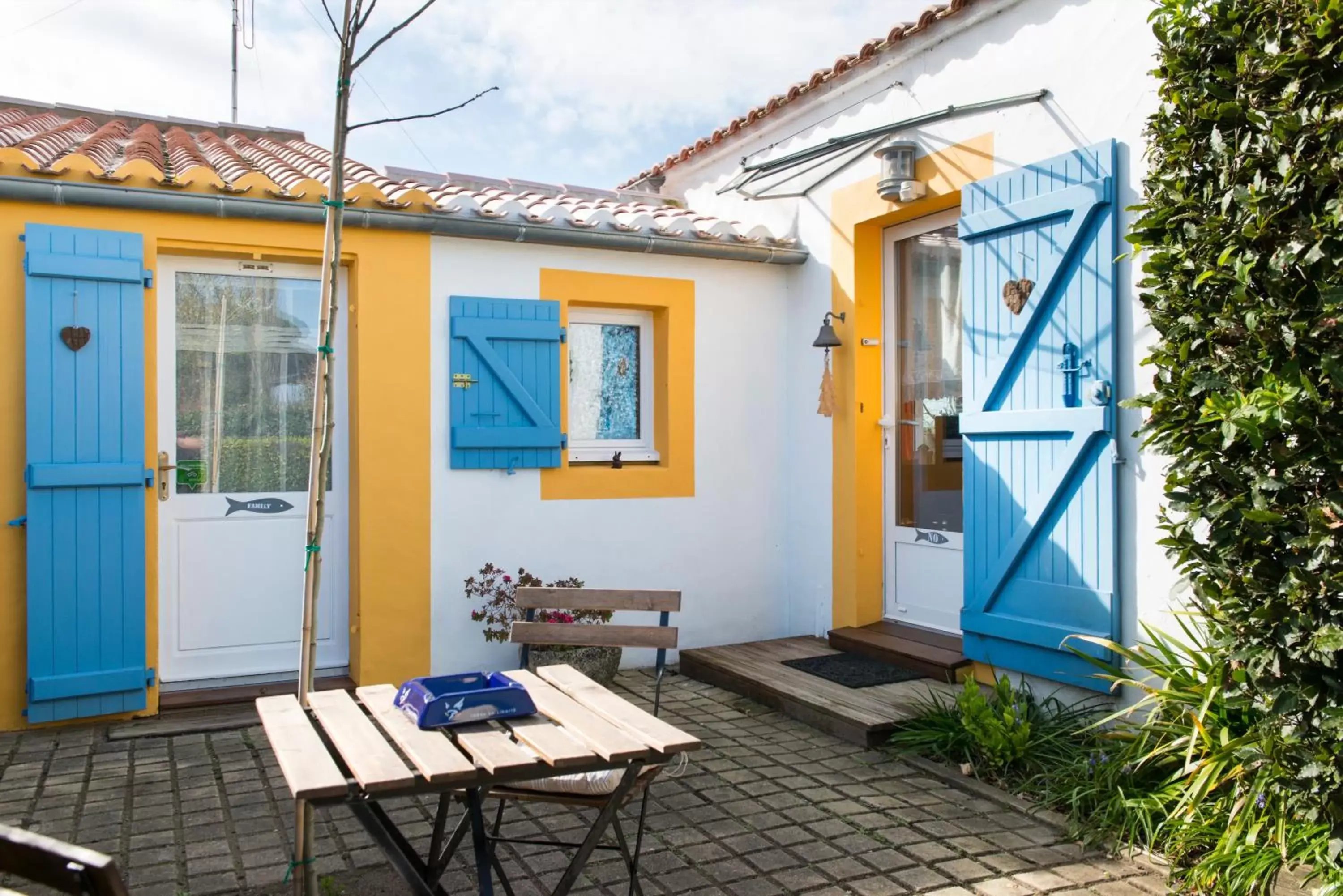 Quadruple Room in Les Yeux Bleus Bed & Breakfast Quadruple Room in Les Yeux Bleus Bed & Breakfast