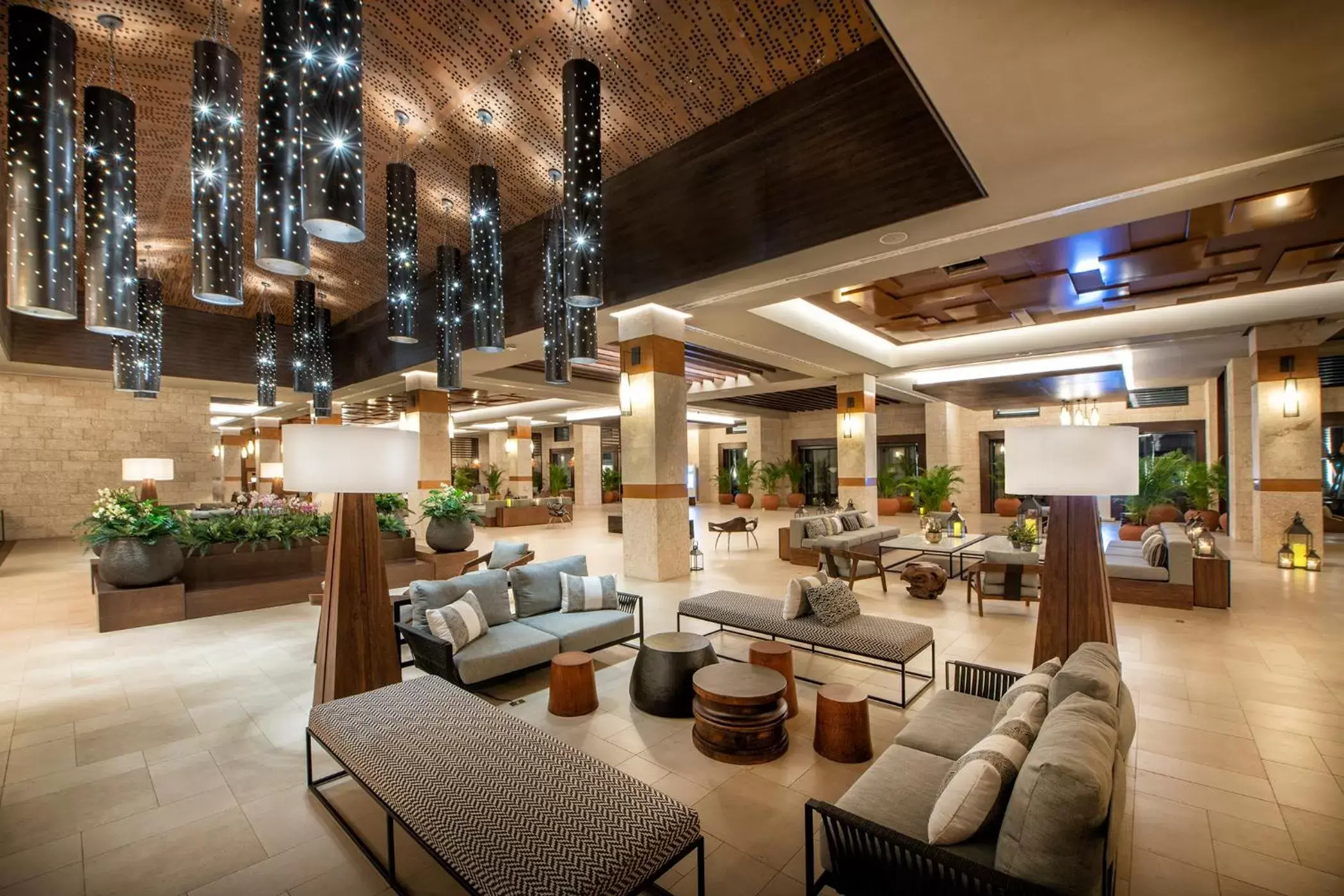 Lobby or reception, Lounge/Bar in Adults Only Club at Lopesan Costa Bávaro Resort
