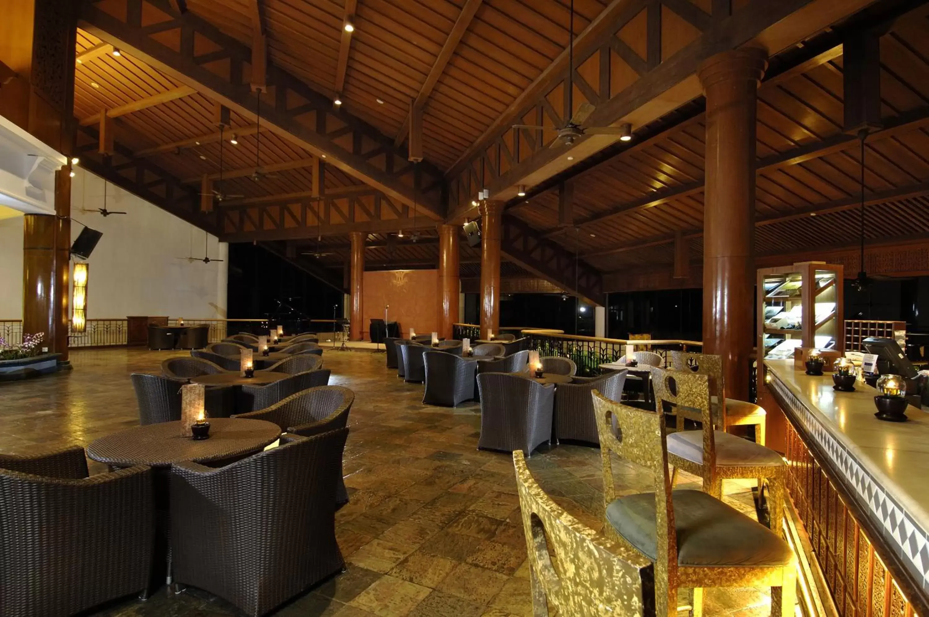 Lounge or bar, Restaurant/Places to Eat in Berjaya Langkawi Resort