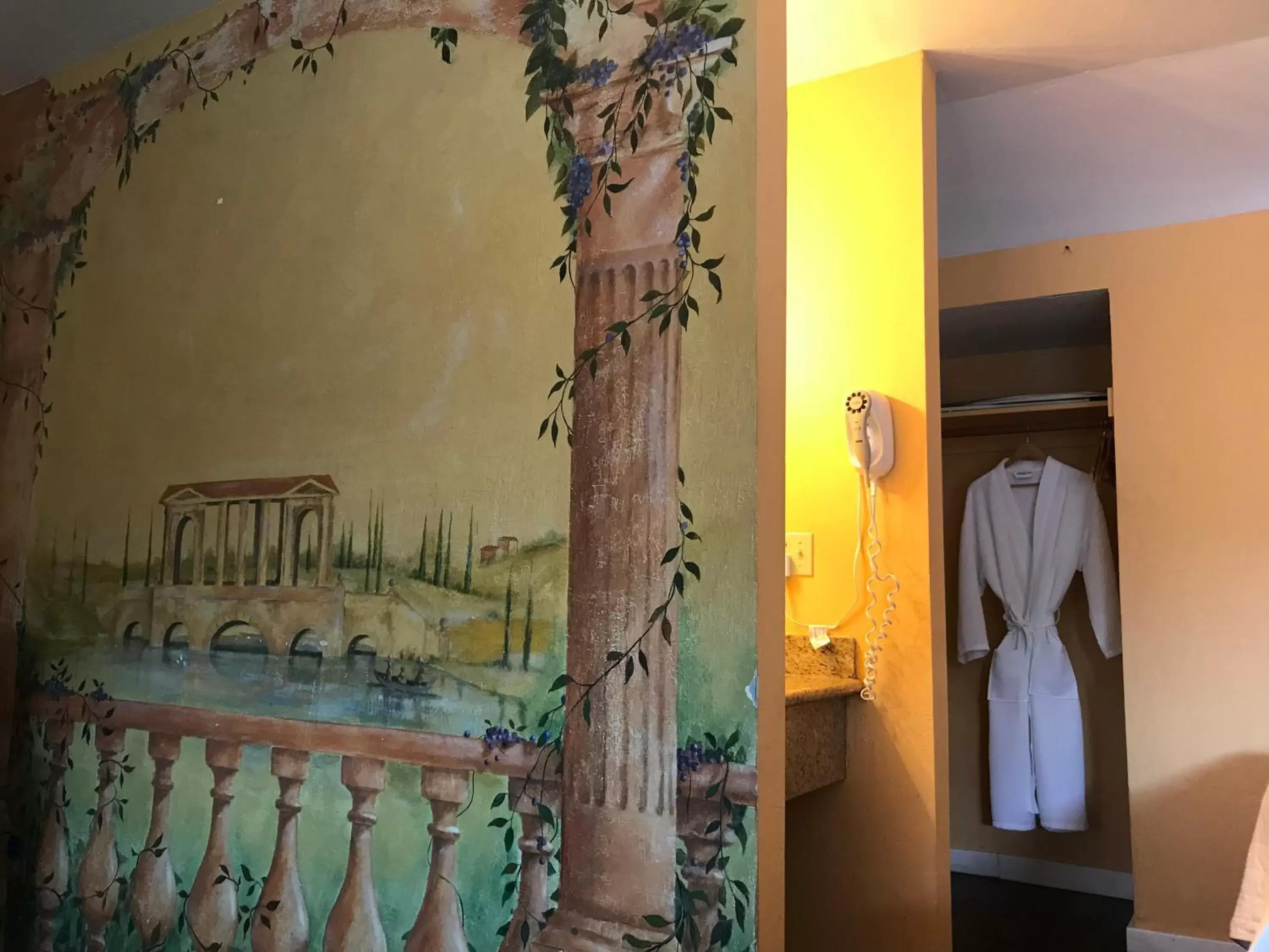 Bedroom in Chardonnay Lodge