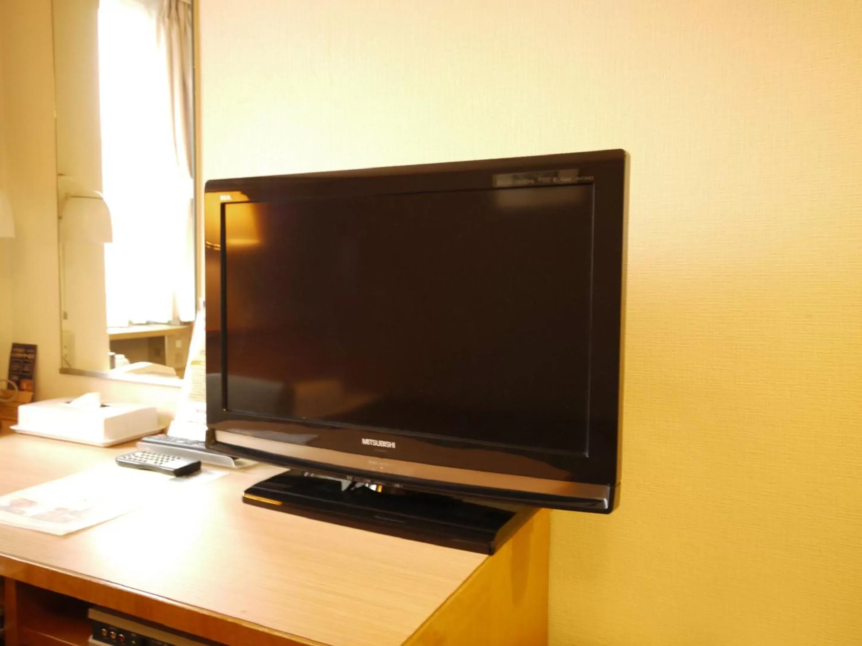 TV and multimedia, TV/Entertainment Center in Hotel Route Inn Takamatsu Yashima