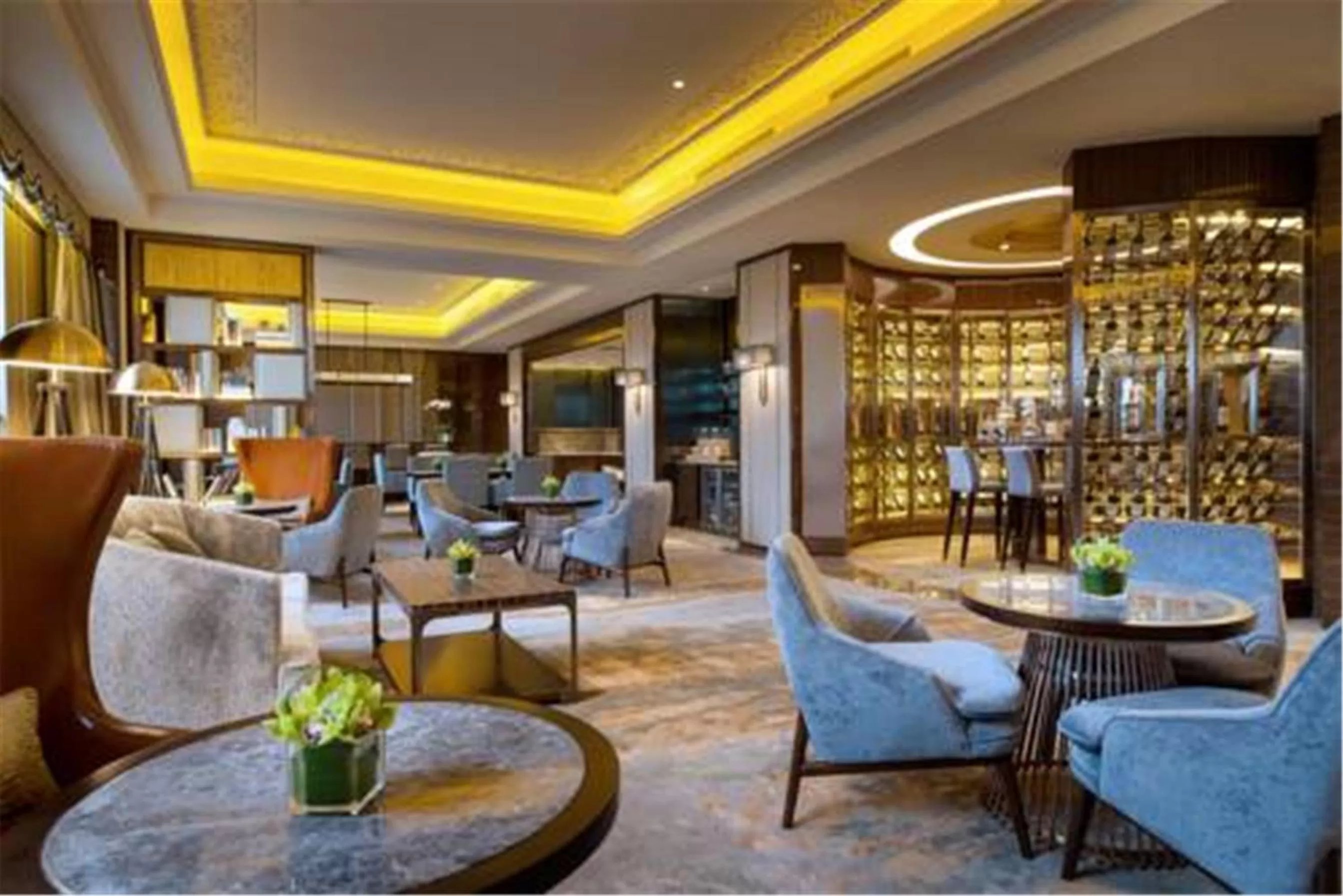 Restaurant/places to eat in Sofitel Shanghai Hongqiao