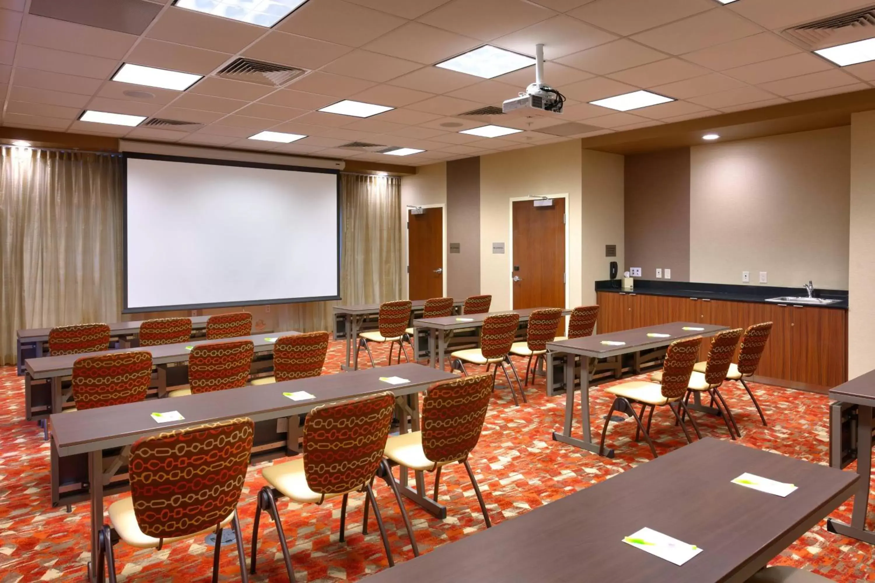 Meeting/conference room in Fairfield Inn & Suites by Marriott Salt Lake City Midvale