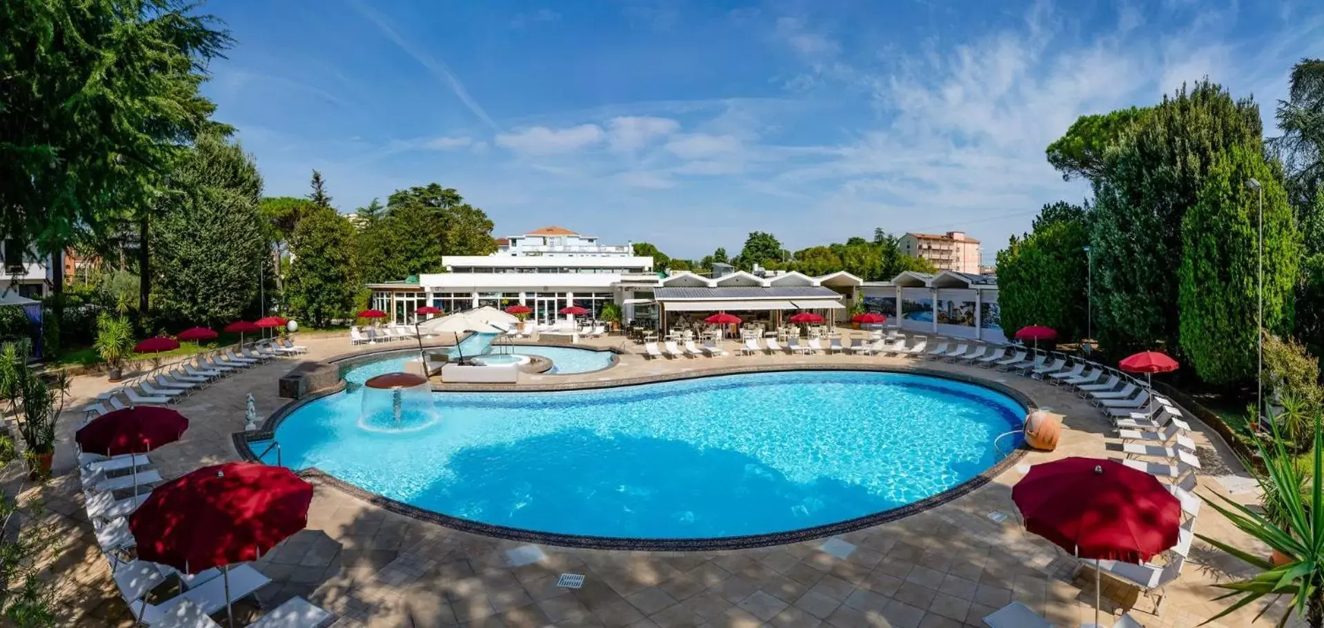 Garden view, Swimming Pool in Hotel Mioni Royal San