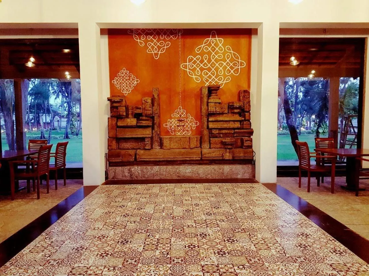 Restaurant/places to eat in Vgp Golden Beach Resort