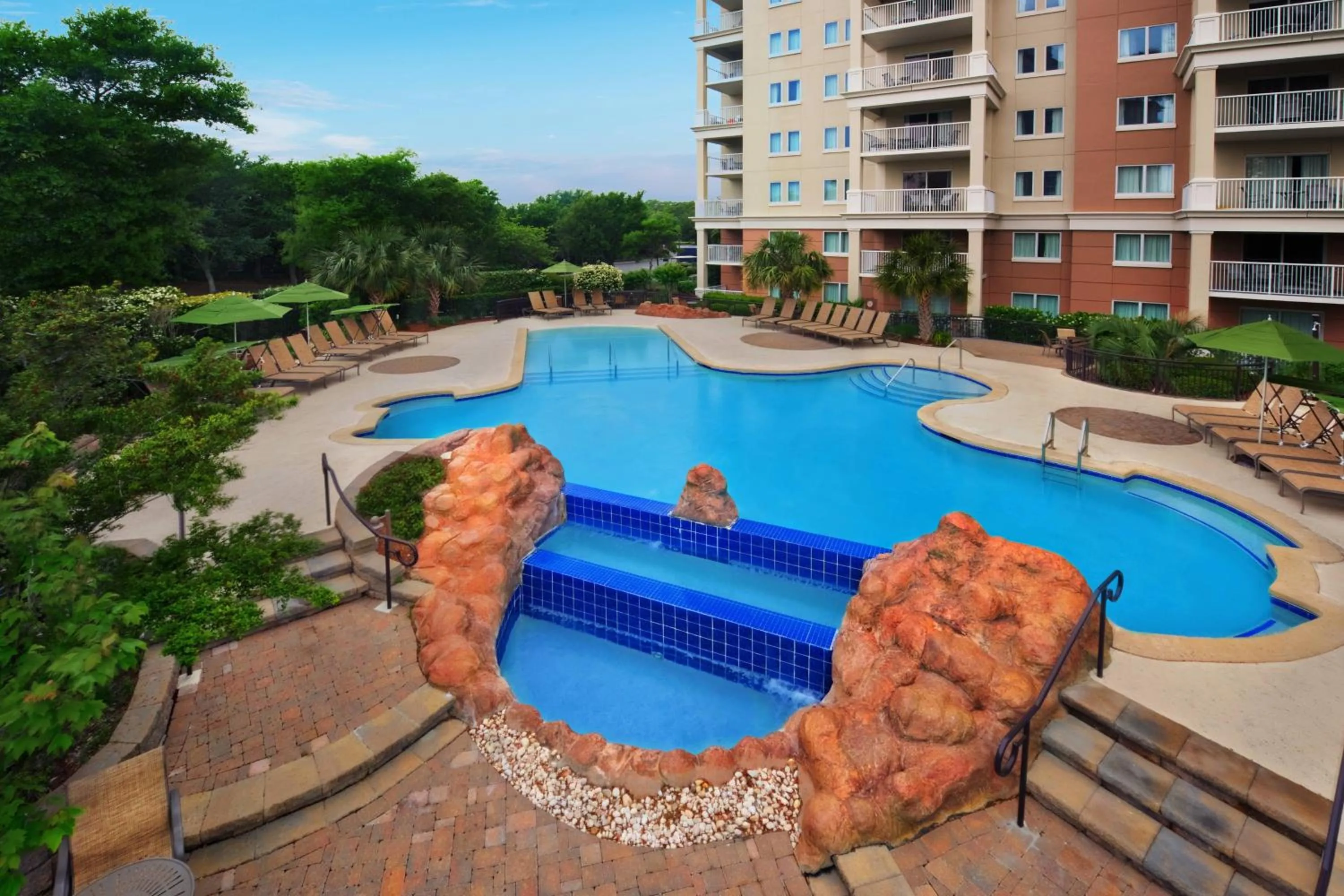 Swimming pool in Marriott's OceanWatch Villas at Grande Dunes