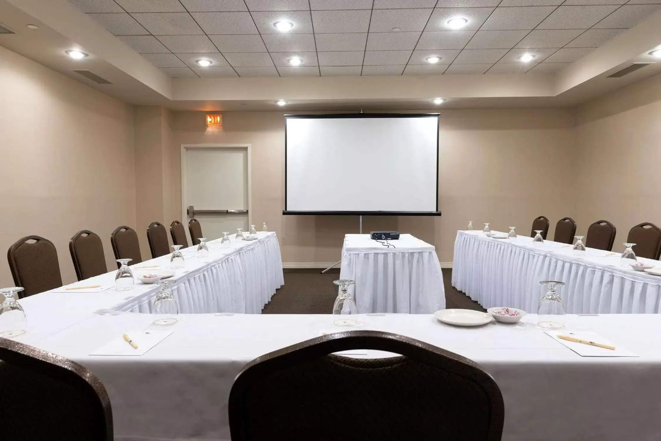 Meeting/conference room in DoubleTree by Hilton Binghamton