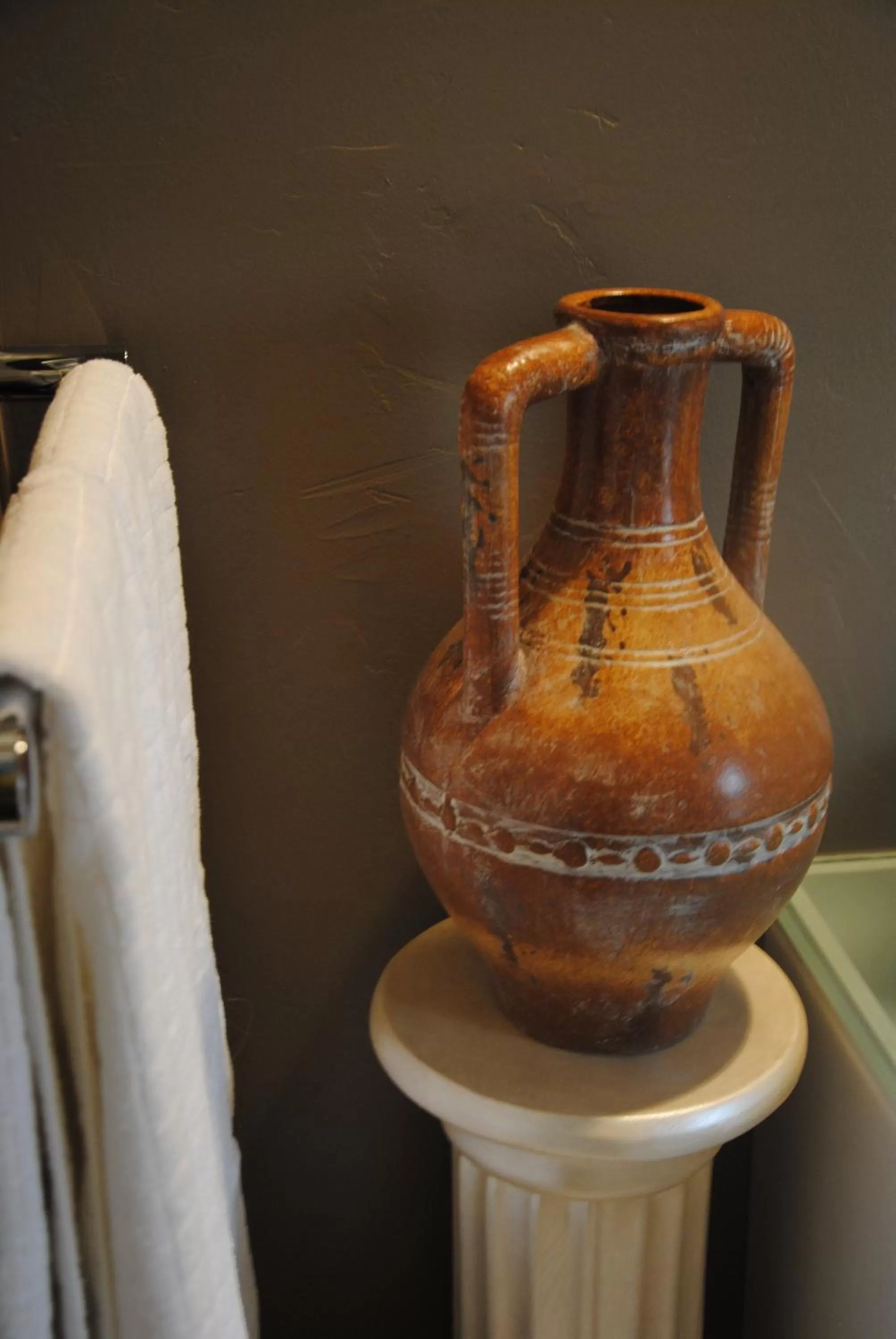 Decorative detail, Bathroom in Off Broadway B & B