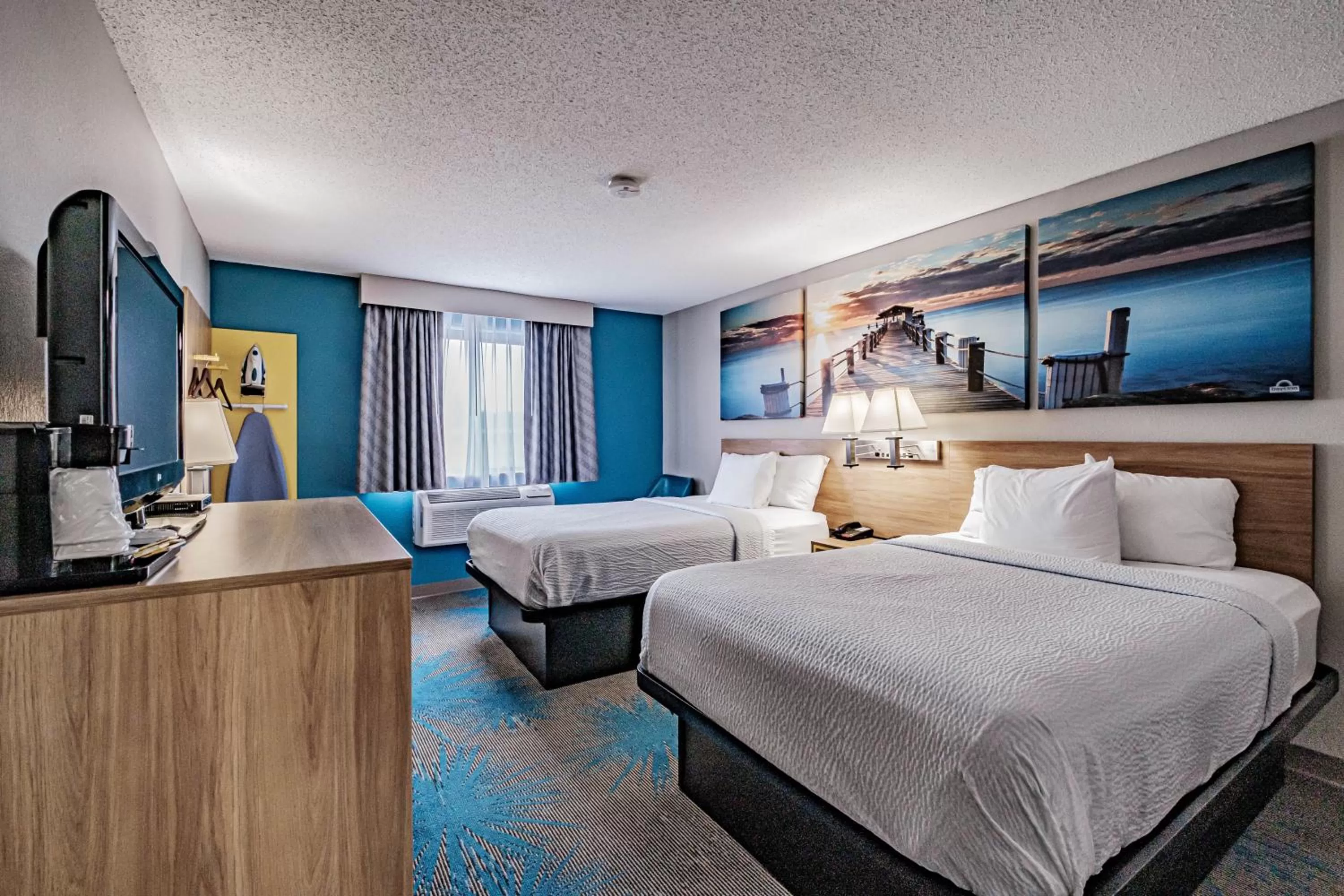 Bed in Days Inn by Wyndham Brunswick Bath Area