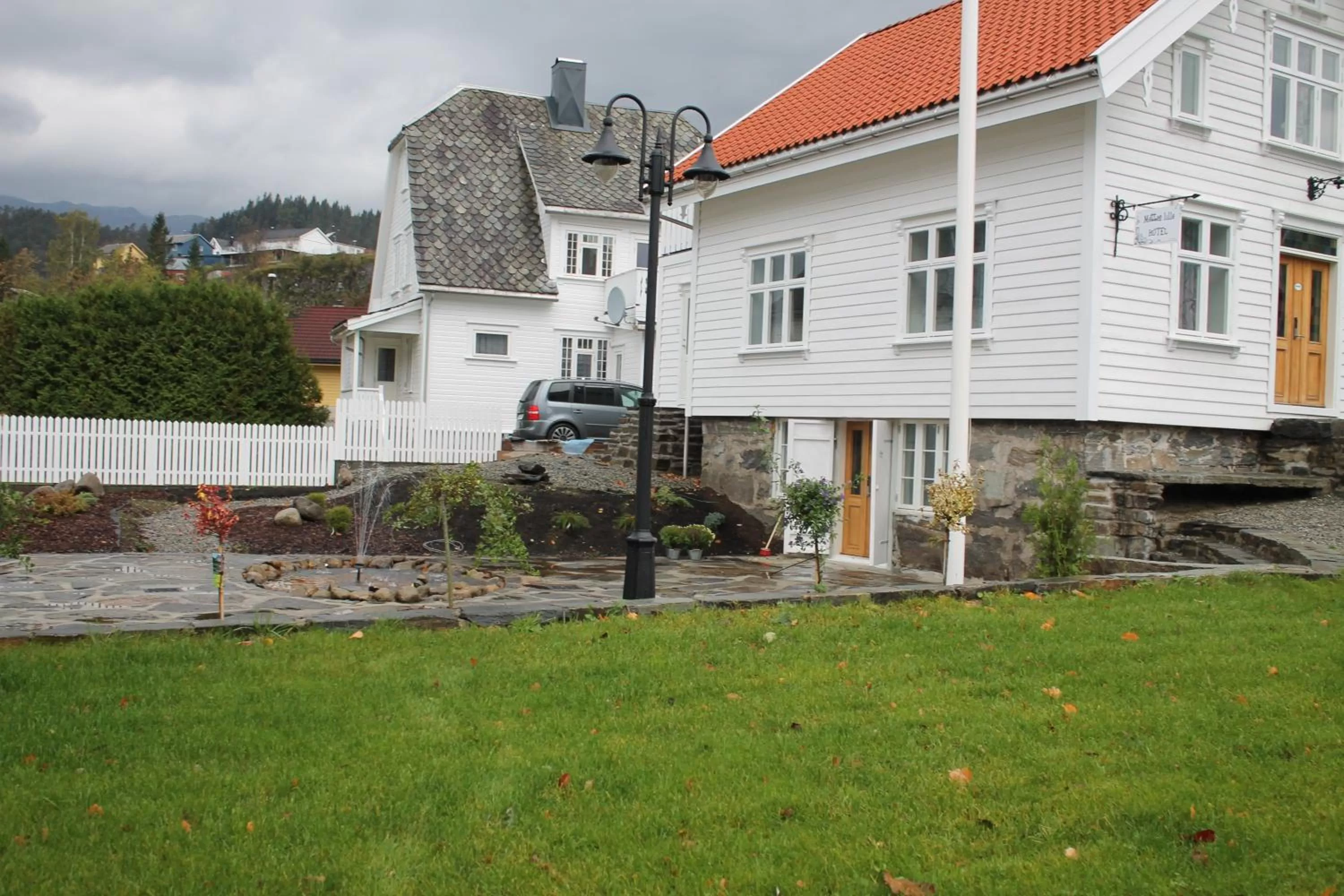 Property building in Kløver Hotel