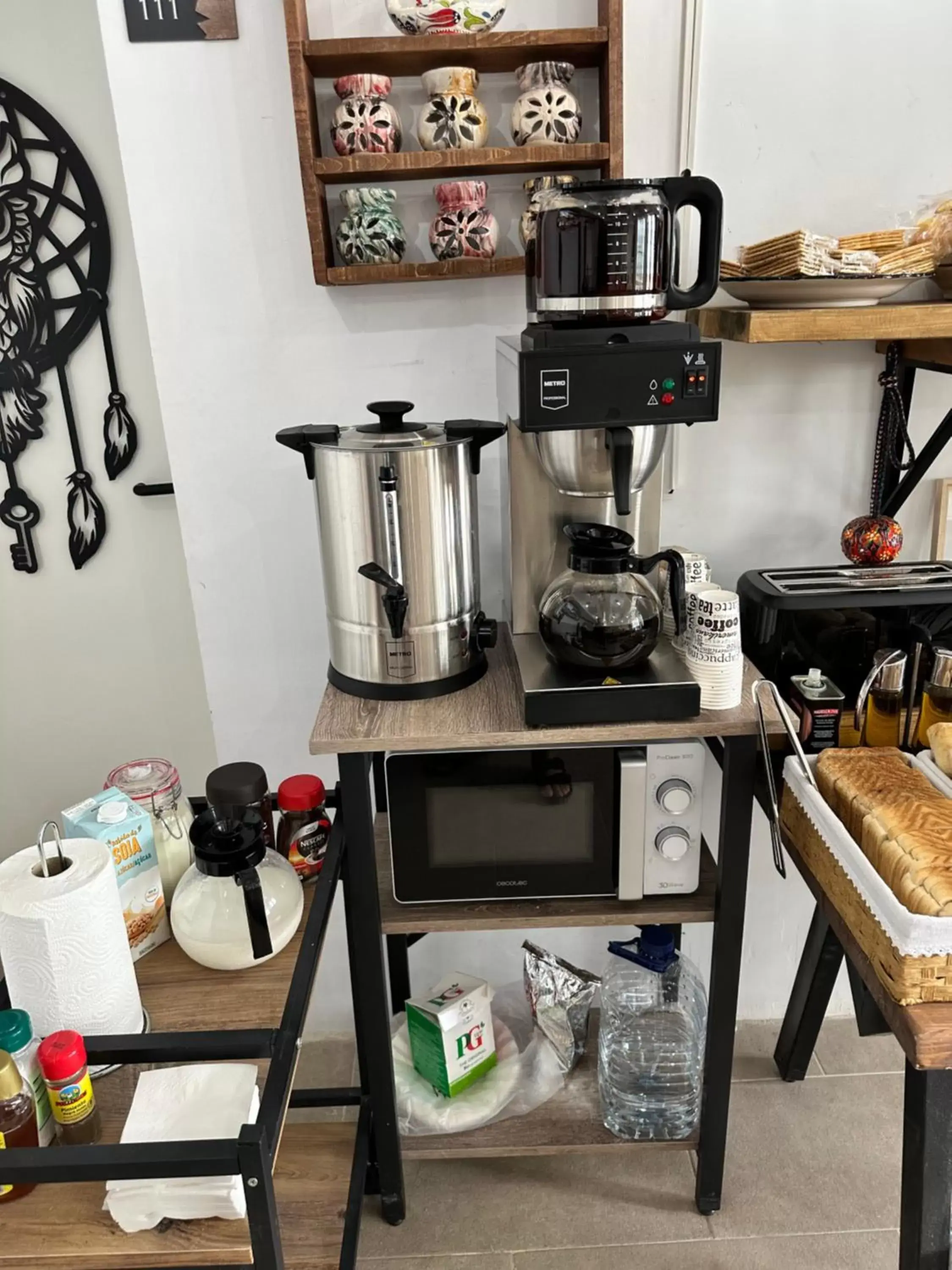 Breakfast, Kitchen/Kitchenette in Vilador Beach Hotel