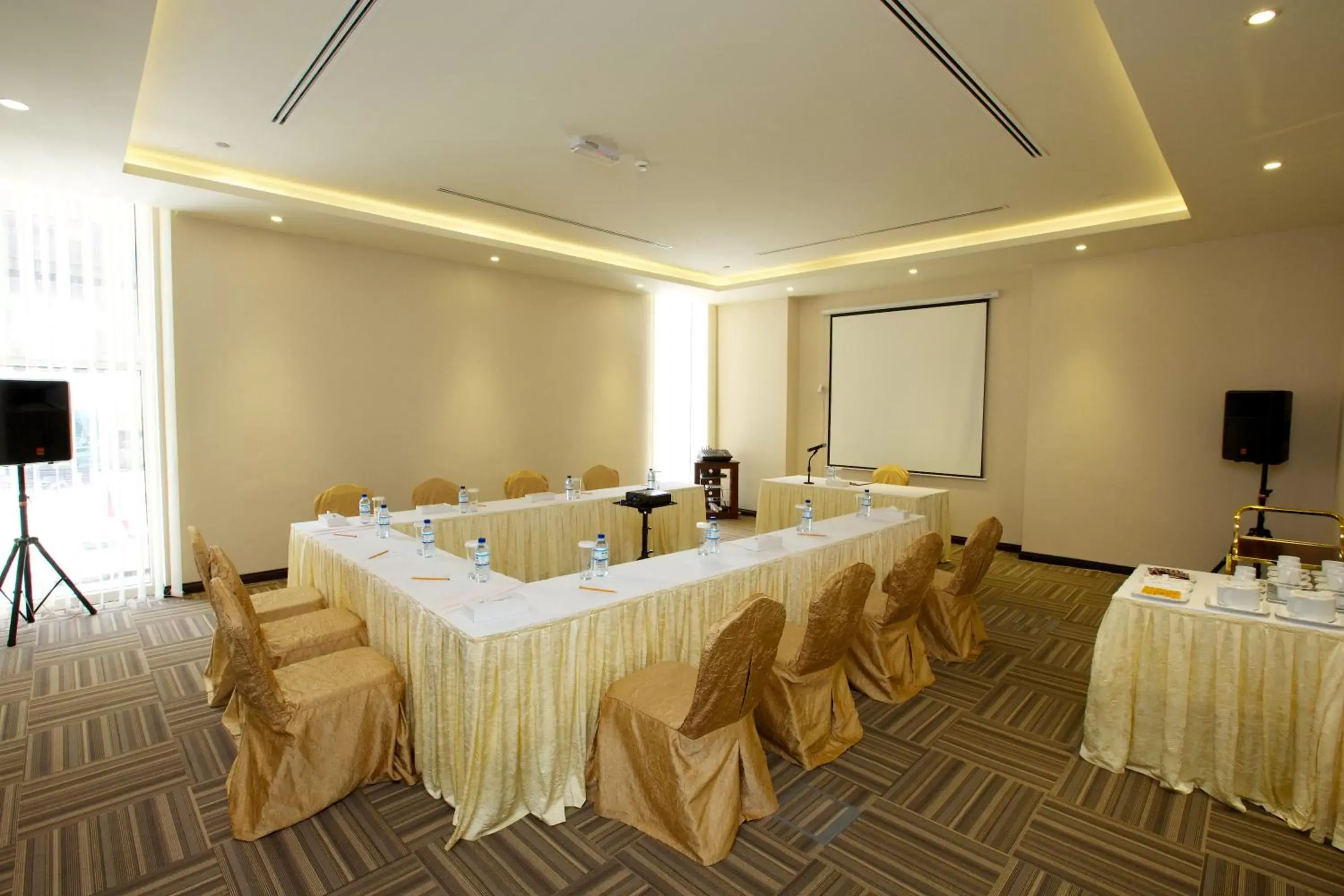 Banquet/Function facilities in Nehal Hotel