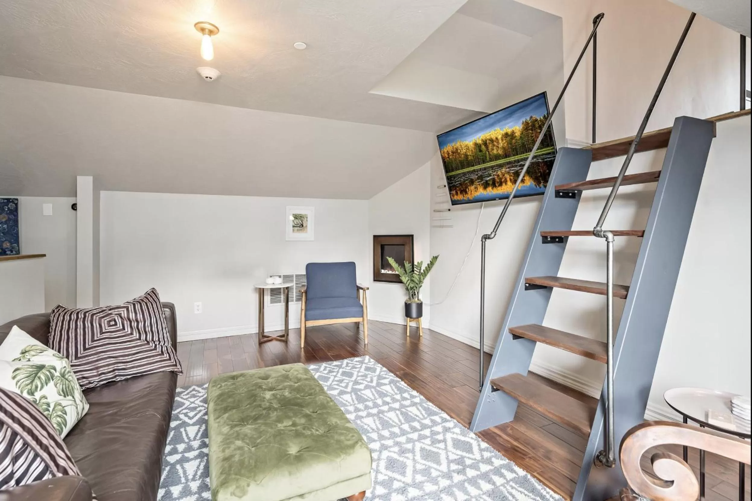 TV and multimedia in The Wesley Walla Walla