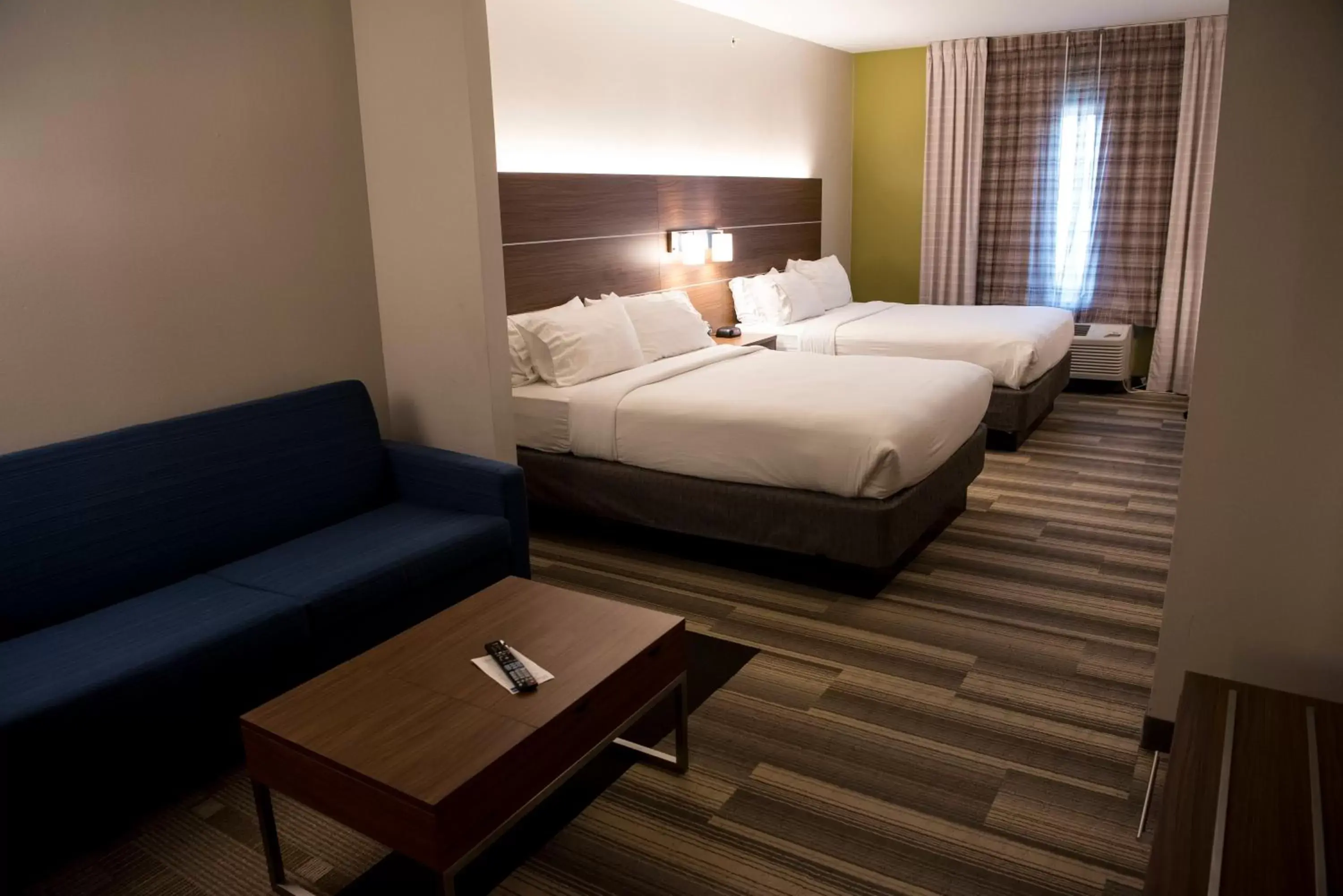 Bedroom, Bed in Holiday Inn Express Hotel & Suites Lexington-Downtown University by IHG Bedroom, Bed in Holiday Inn Express Hotel & Suites Lexington-Downtown University by IHG