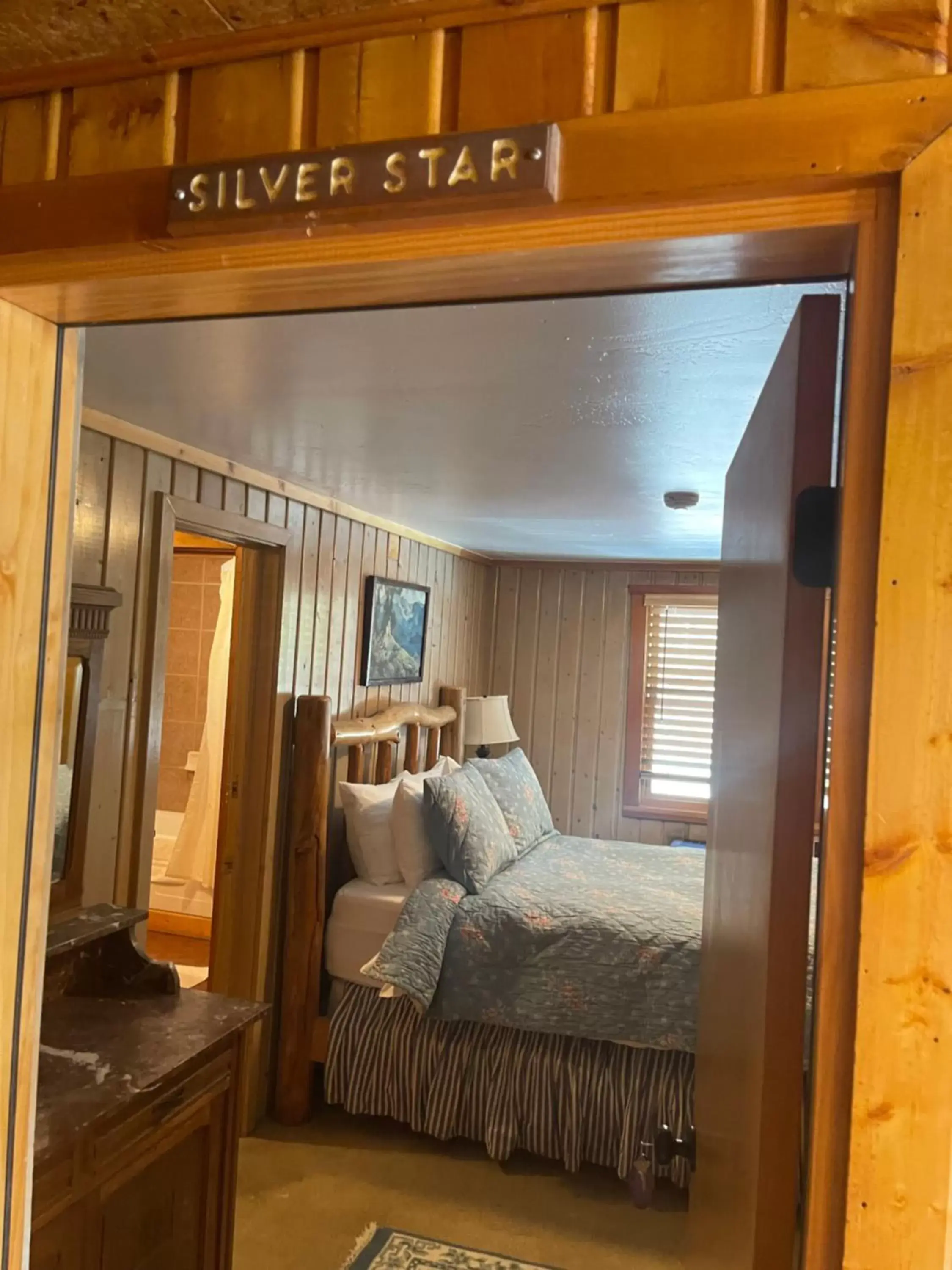 Seating Area in Silver Fork Lodge & Restaurant