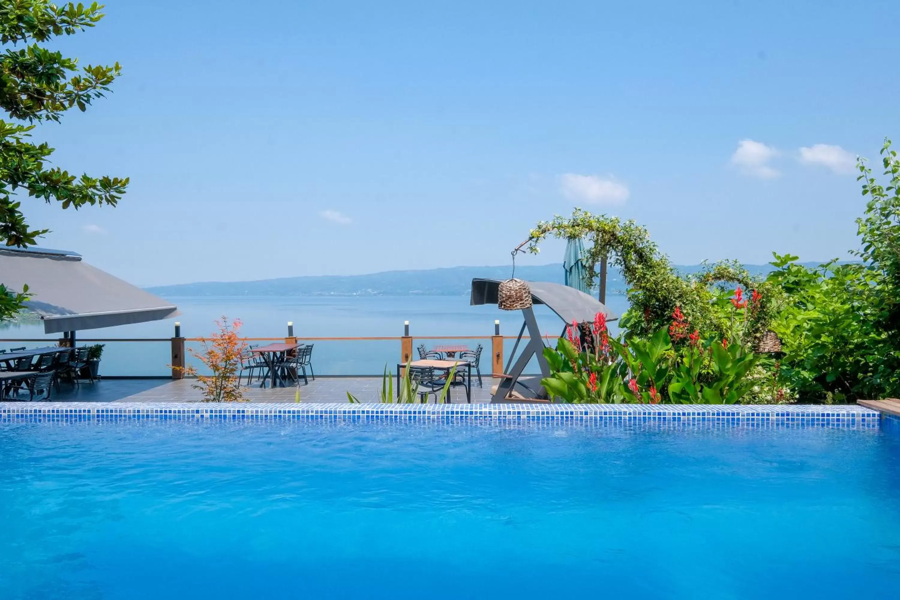 Natural landscape, Swimming Pool in Sapanca Villa Suite Boutique Hotel