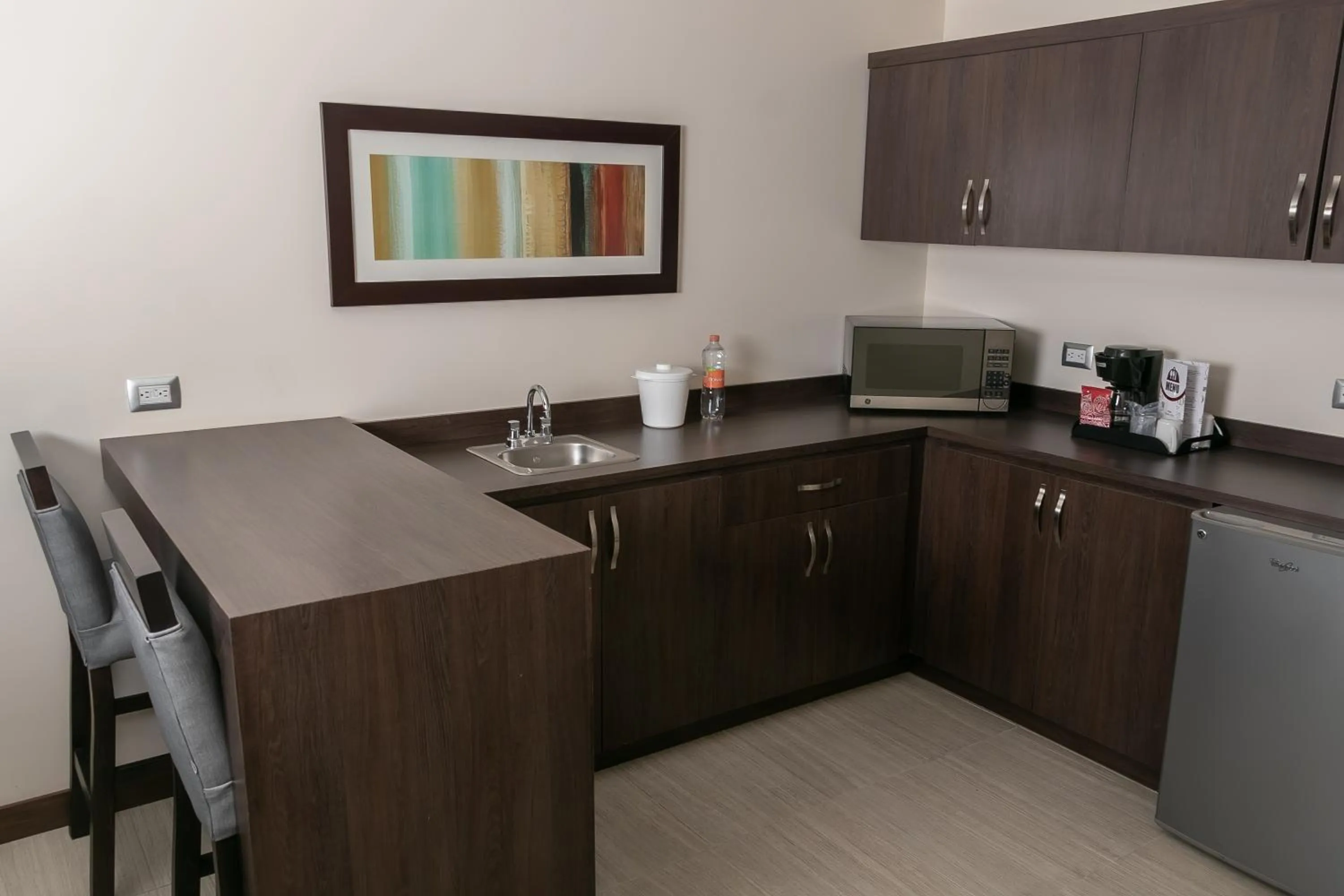 Kitchen or kitchenette in Best Western Plus Chihuahua Juventud