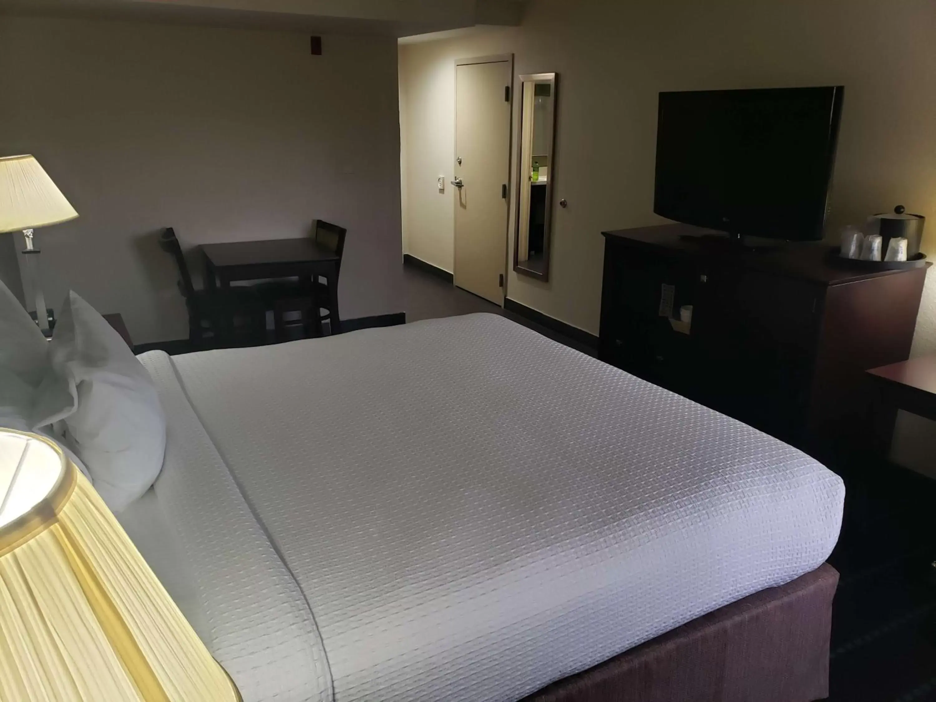 Photo of the whole room, Bed in Best Western Plus Sanford Airport/Lake Mary Hotel