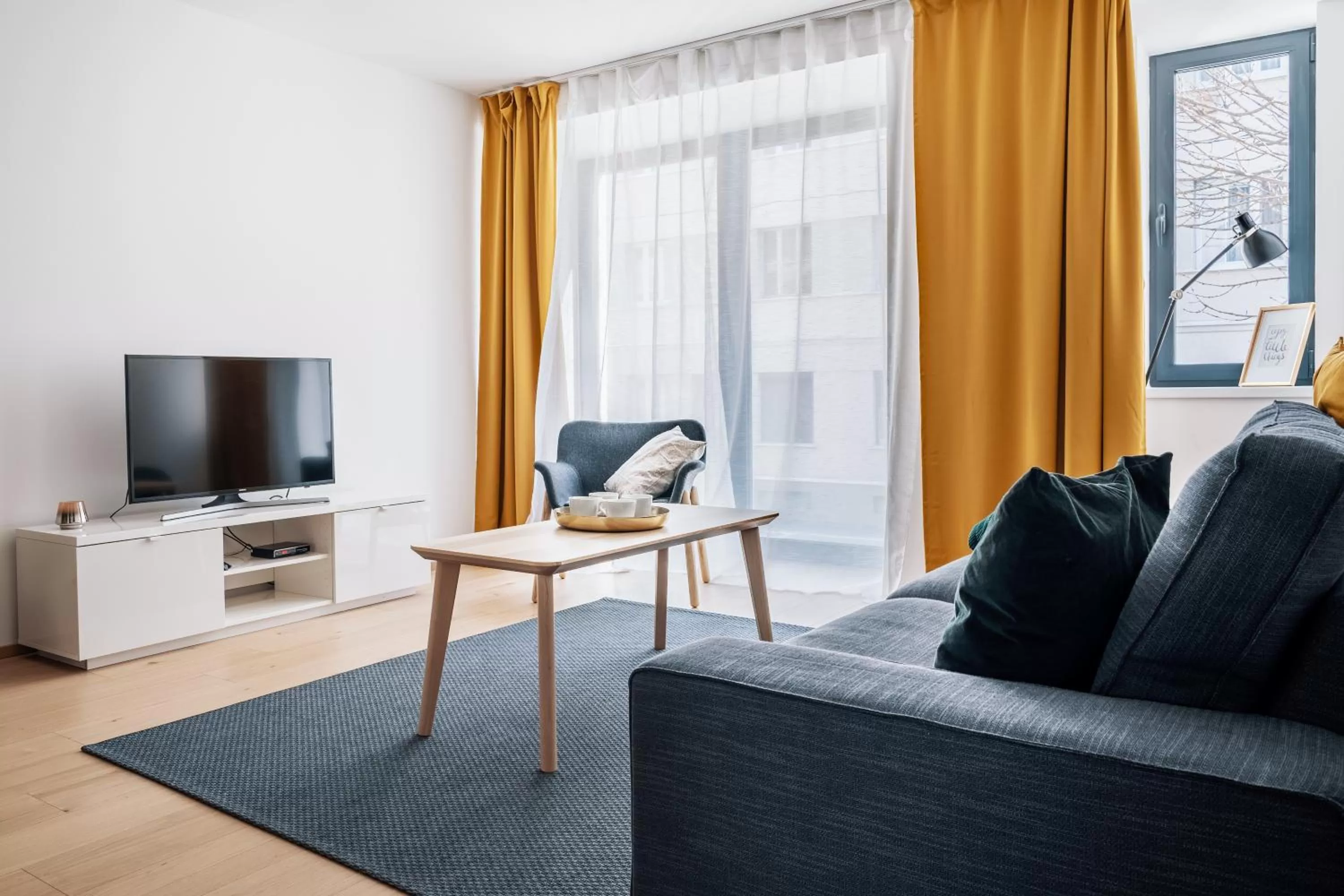 Living room in Smart & Green Living by Ambiente