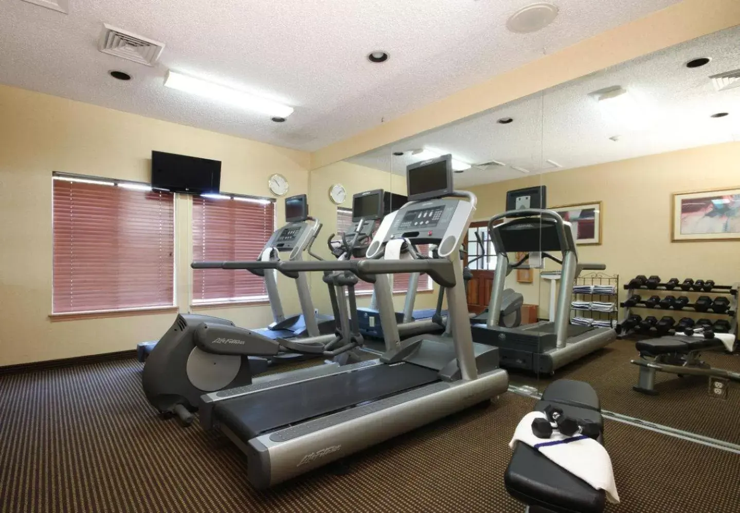 Fitness centre/facilities, Fitness Center/Facilities in Hawthorn Suites by Wyndham Tinton Falls