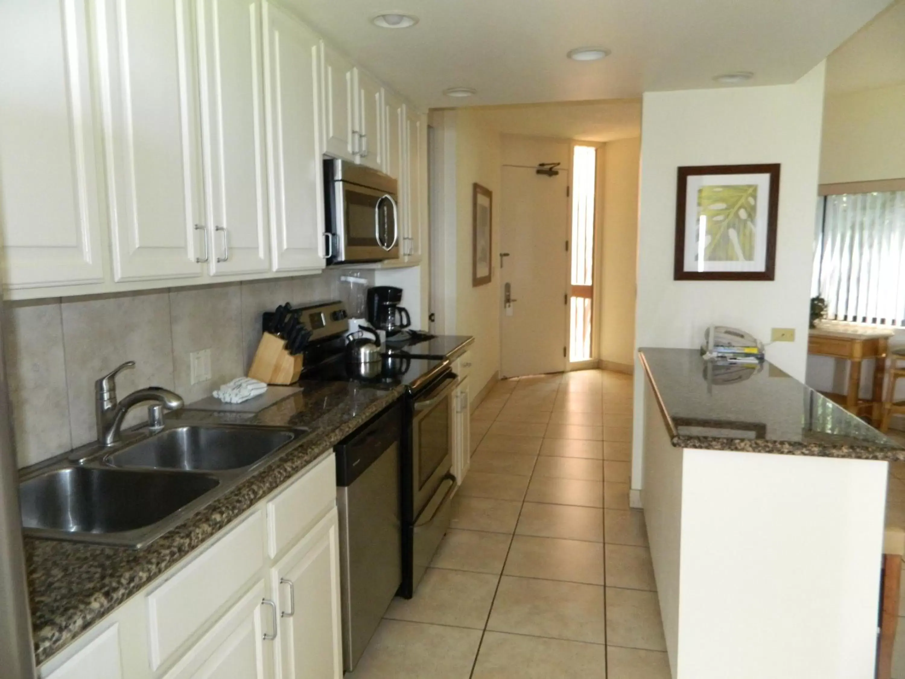 Kitchen or kitchenette, Kitchen/Kitchenette in Hono Koa Vacation Club