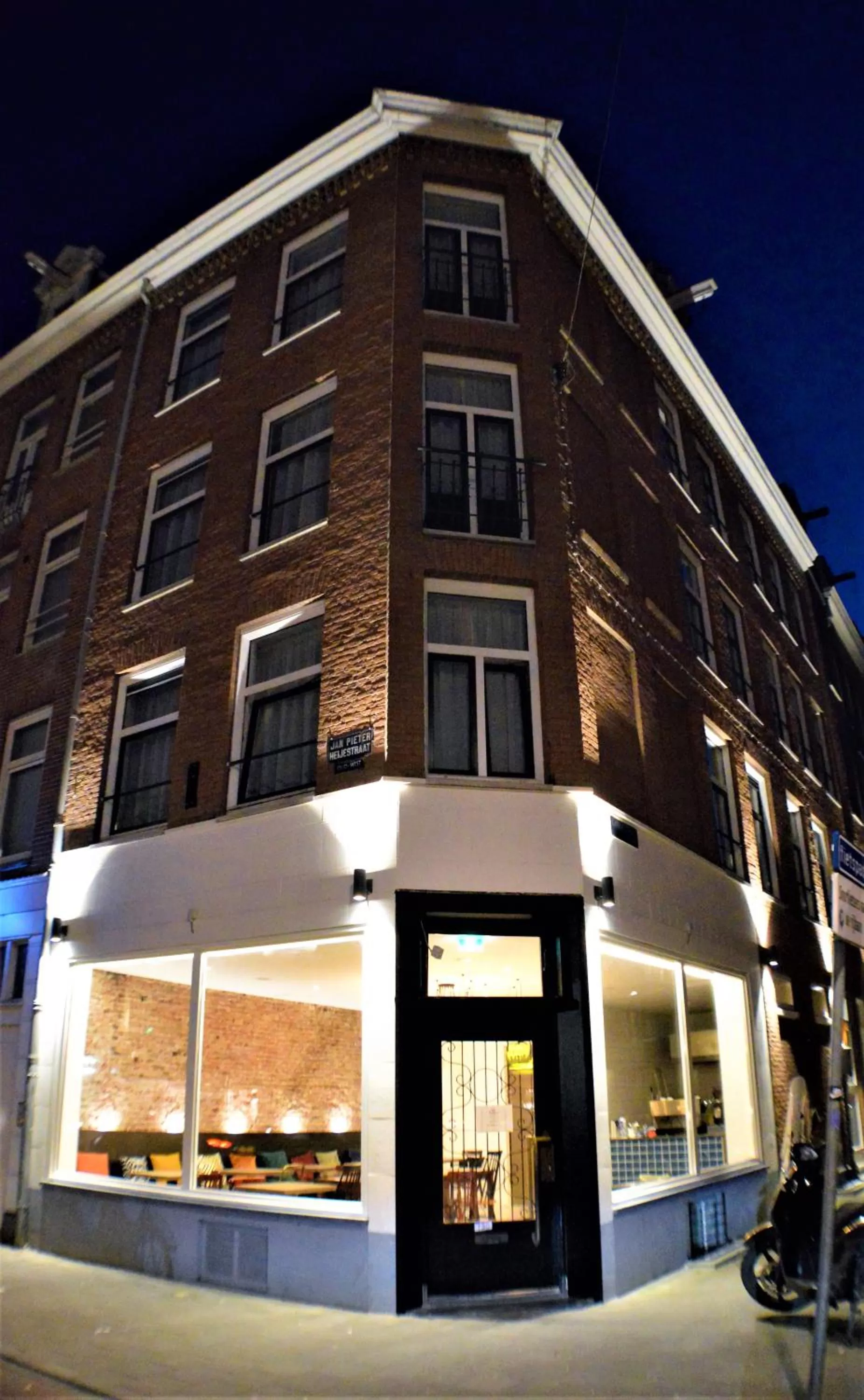 Facade/entrance in Hotel Heye 130