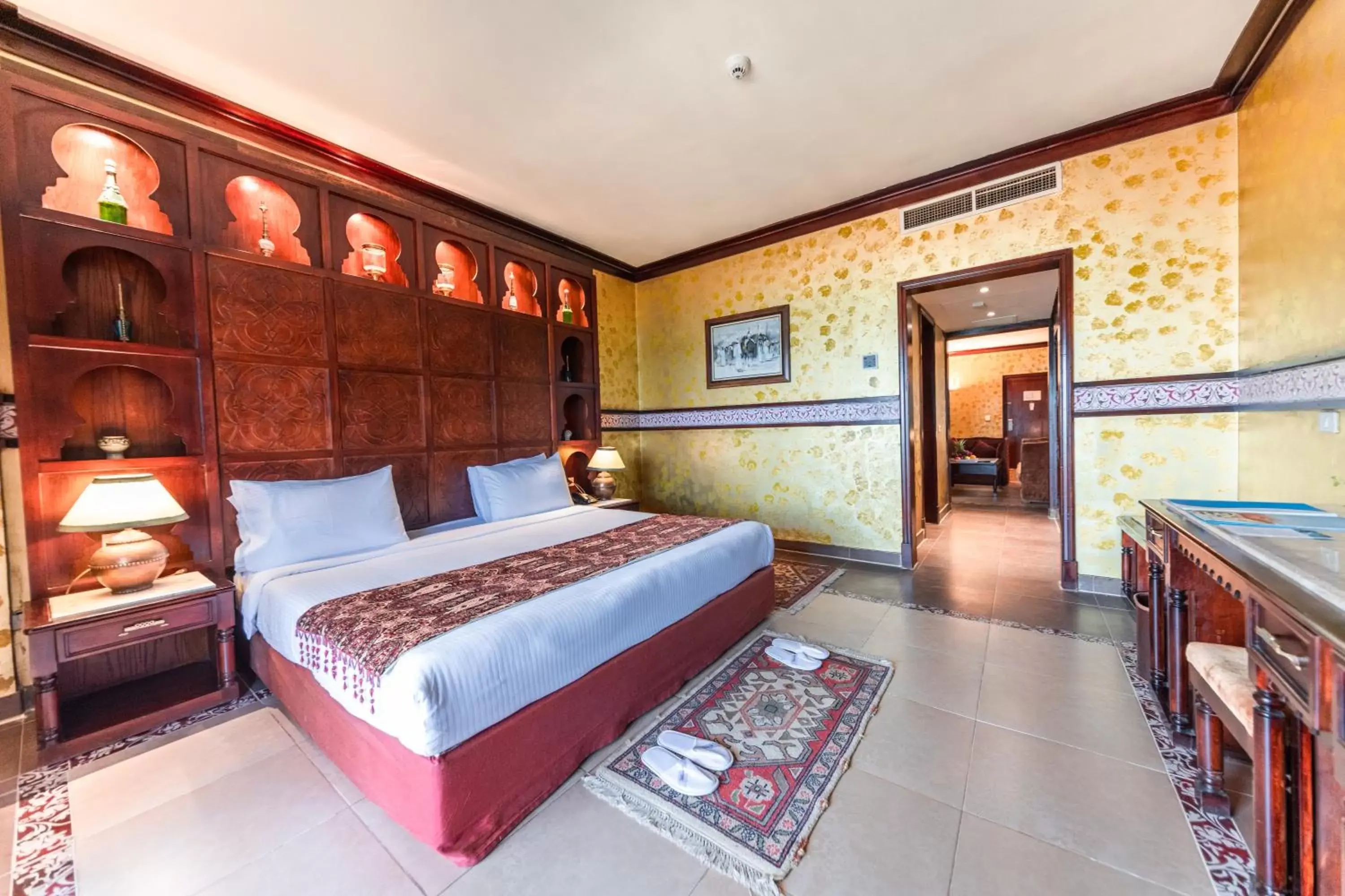 Bedroom, Bed in Sunrise Mamlouk Palace Resort