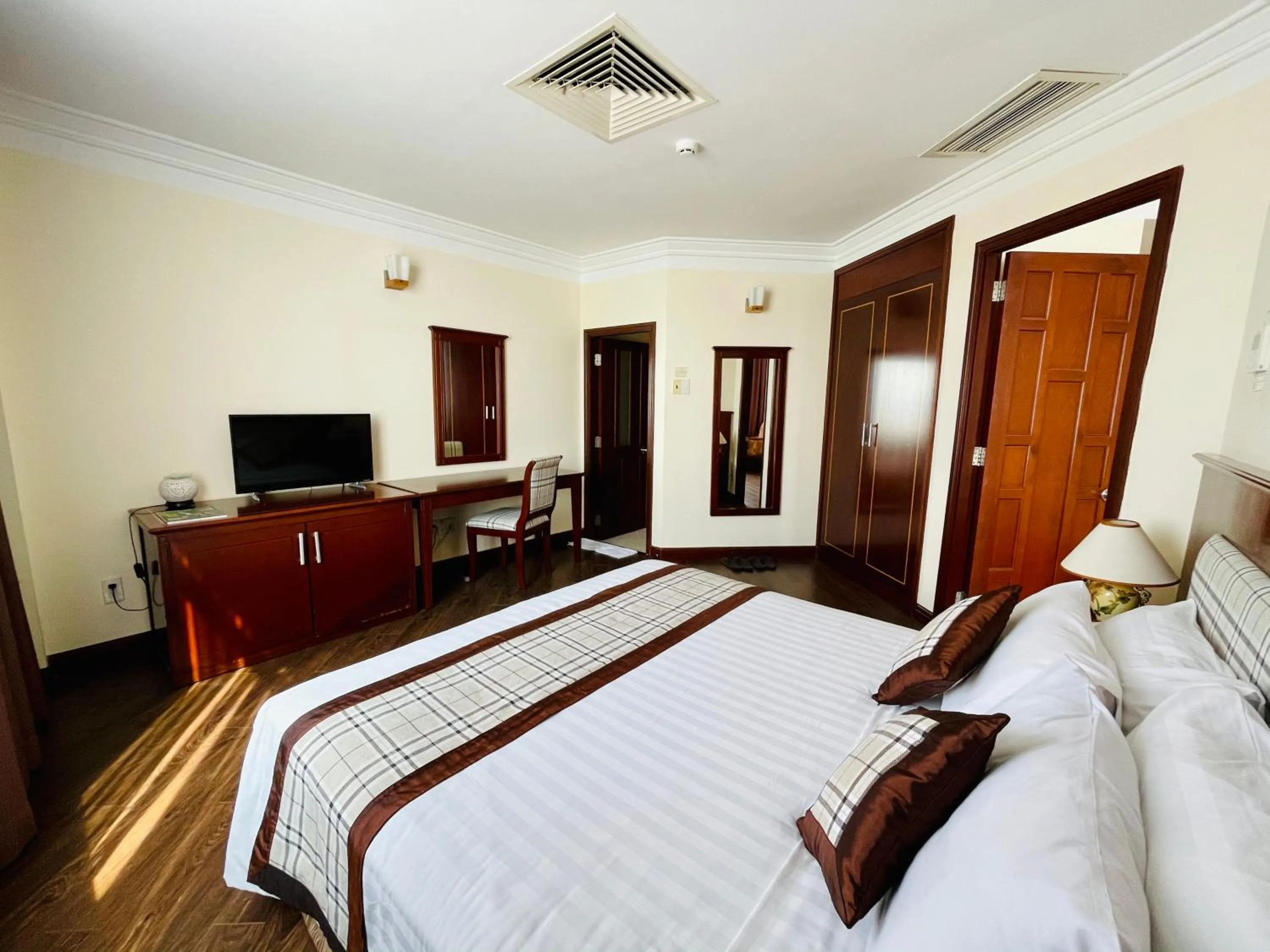 Bed in Sai Gon Phu Yen Hotel