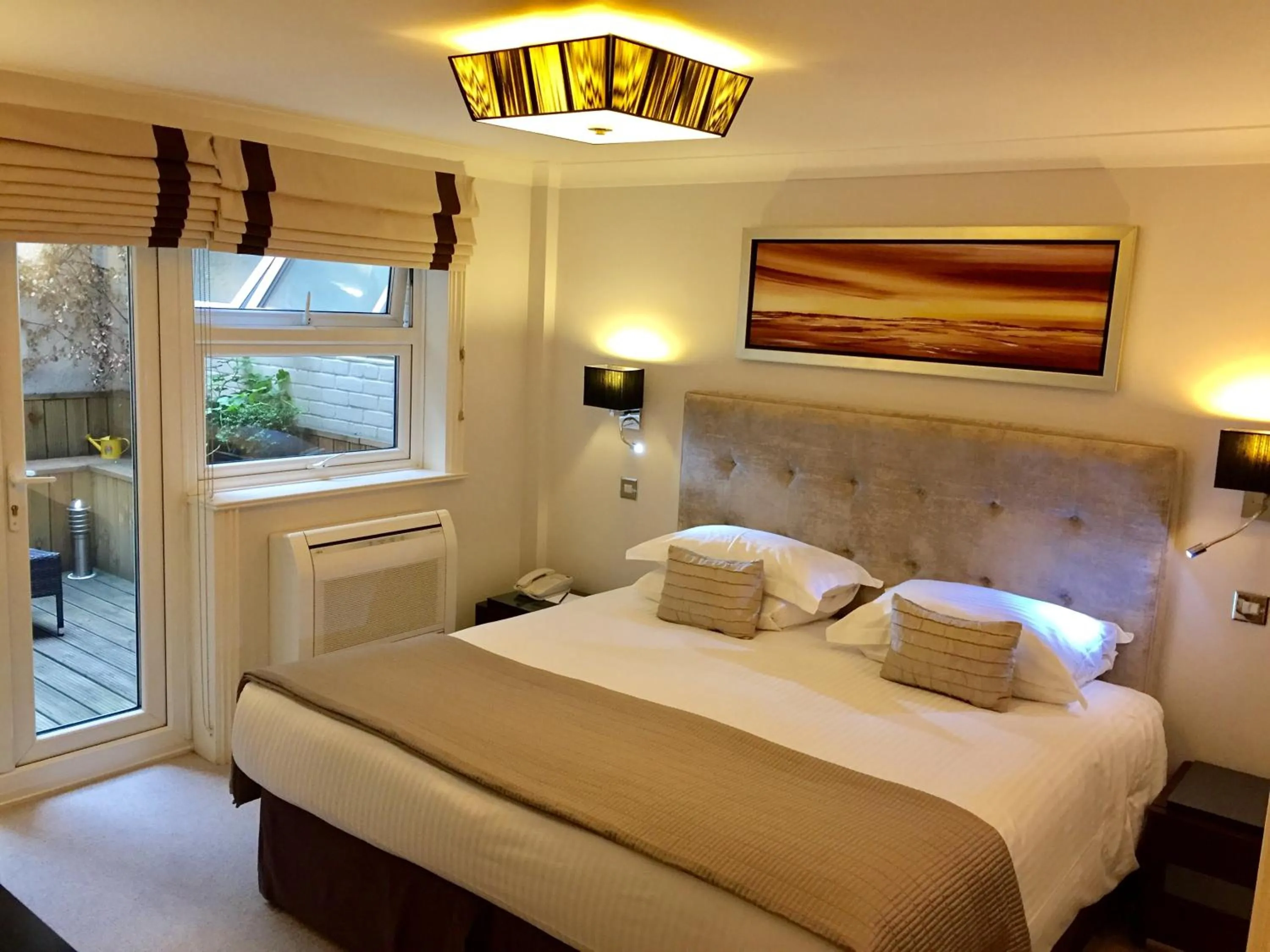 Bedroom, Bed in Beaufort House - Knightsbridge
