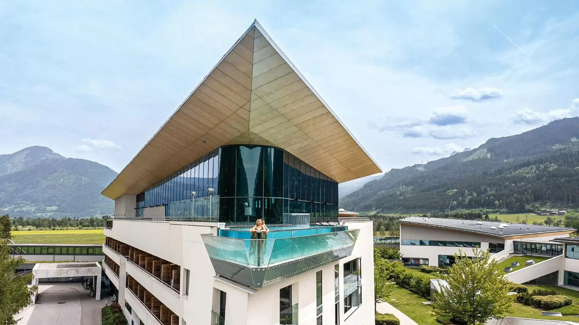 Facade/entrance, Mountain View in Tauern Spa Hotel & Therme