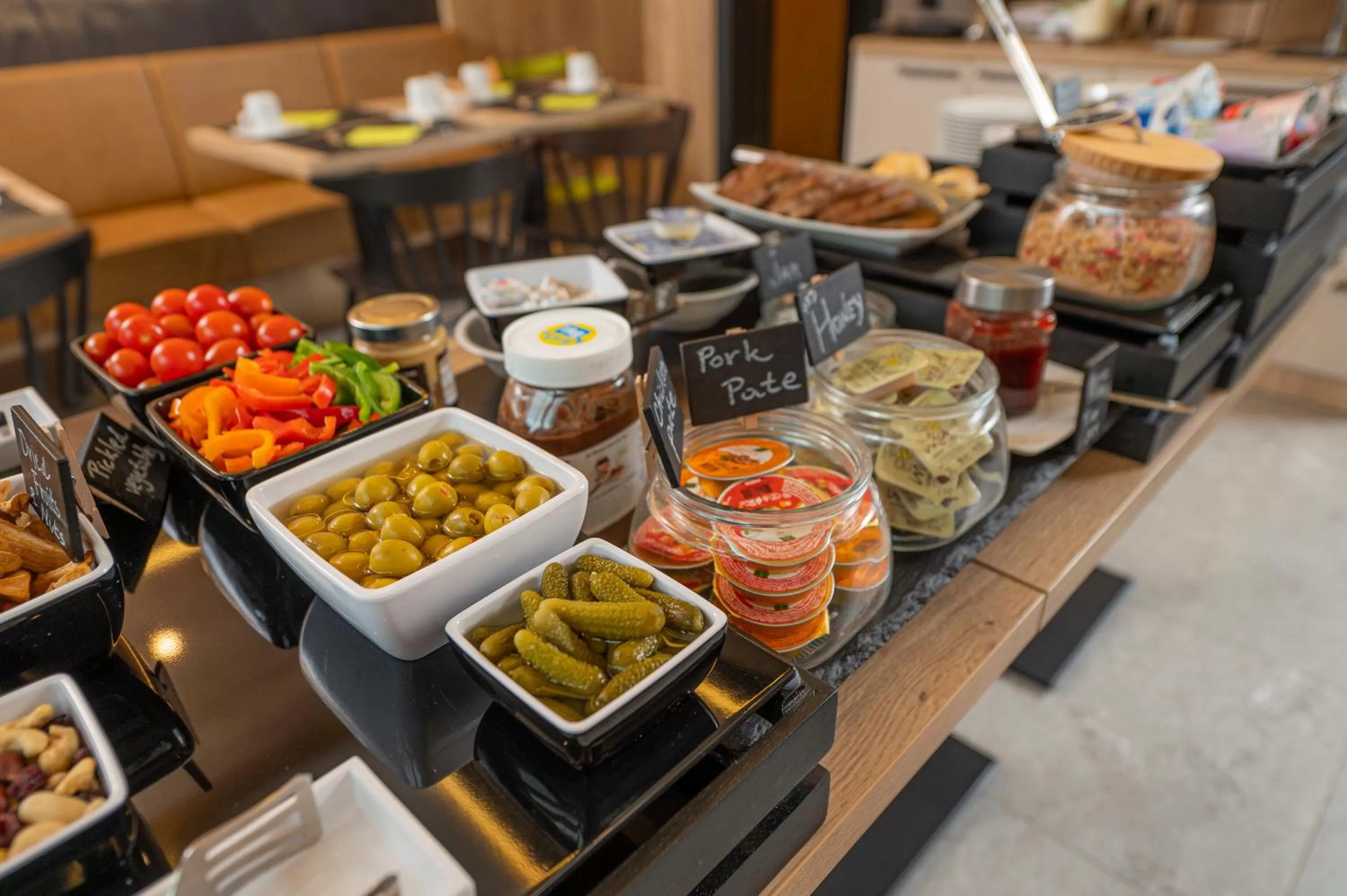 Buffet breakfast in Veldes B&B