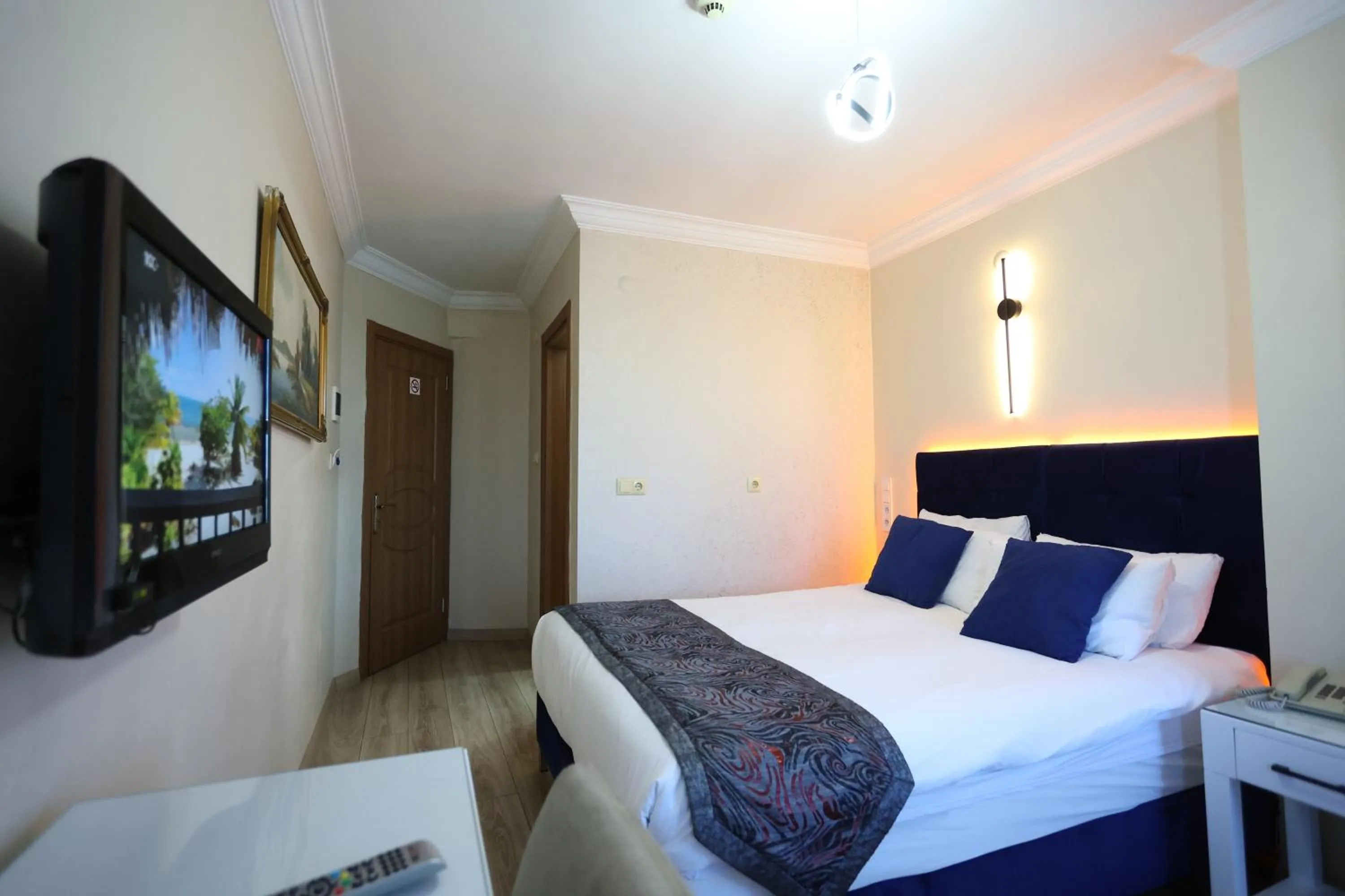TV and multimedia, Bed in Arven Hotel