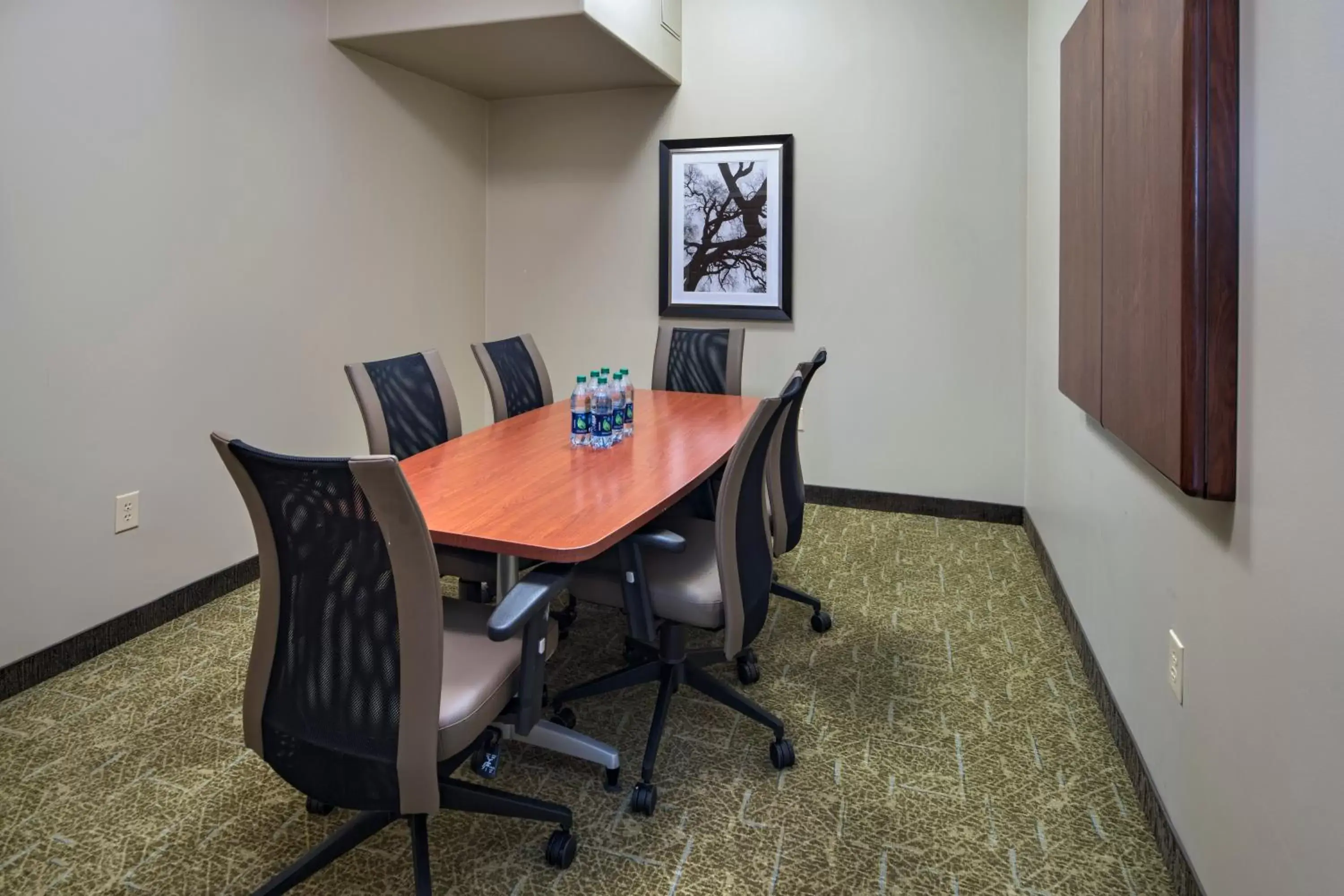 Meeting/conference room in Staybridge Suites Austin Northwest, an IHG Hotel