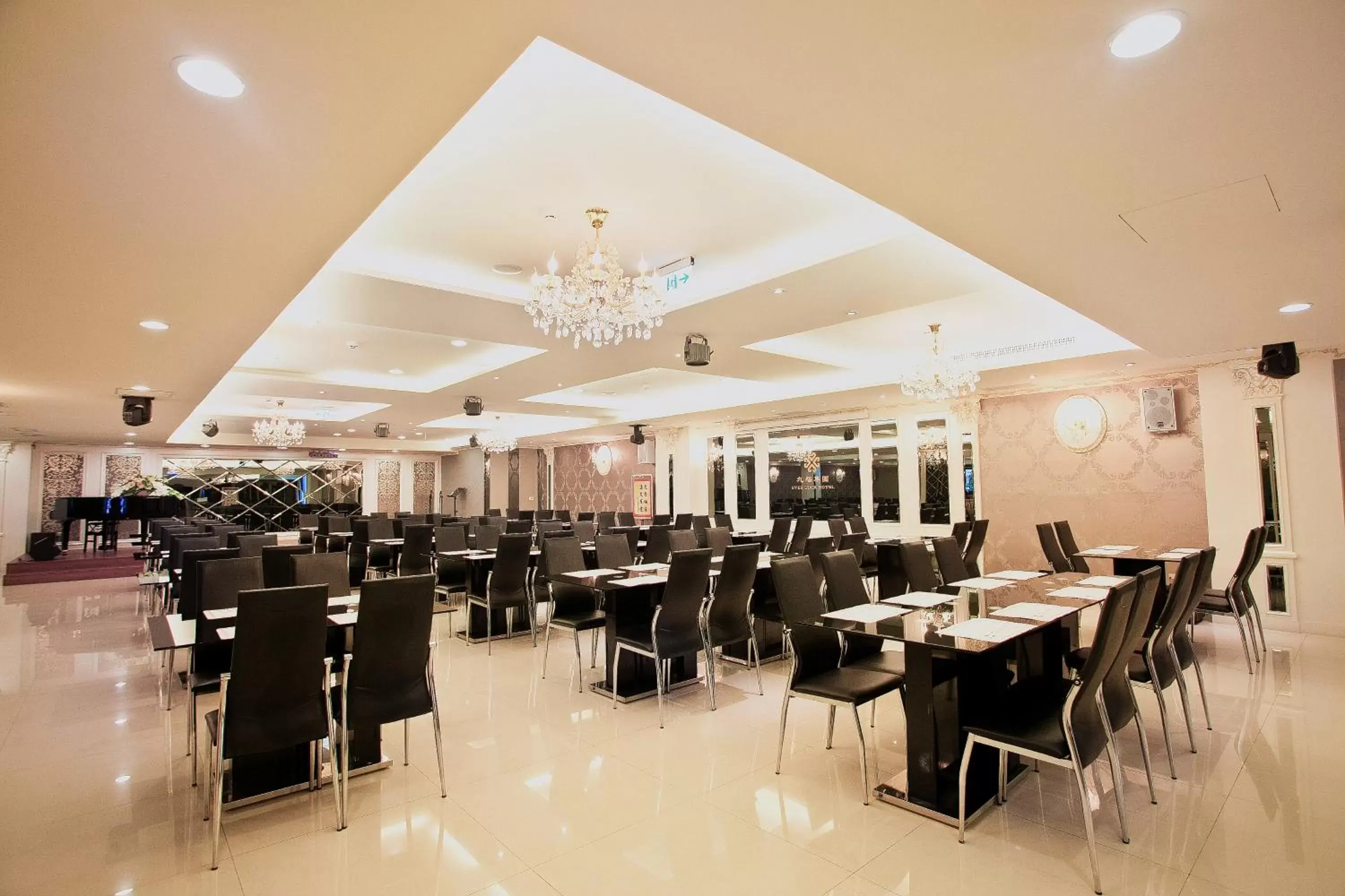 Banquet/Function facilities, Restaurant/Places to Eat in Ever Luck Hotel