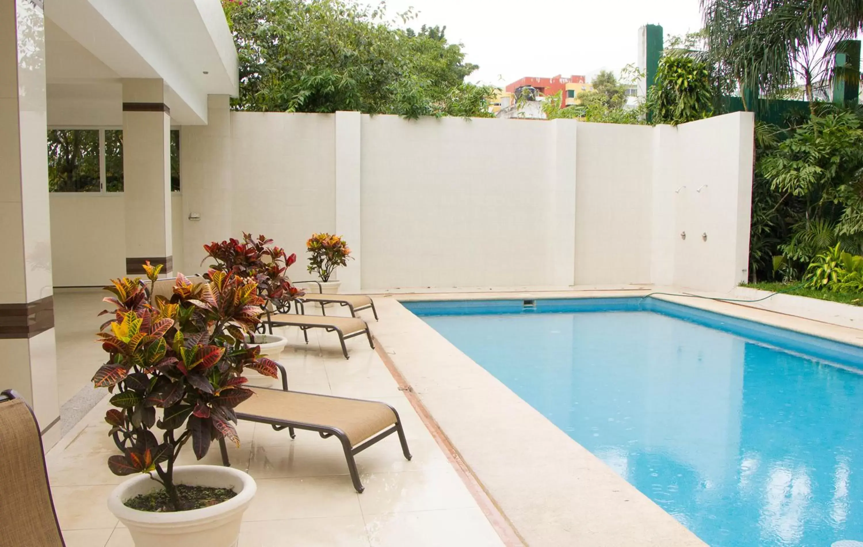 Swimming Pool in Villa Las Margaritas Caxa