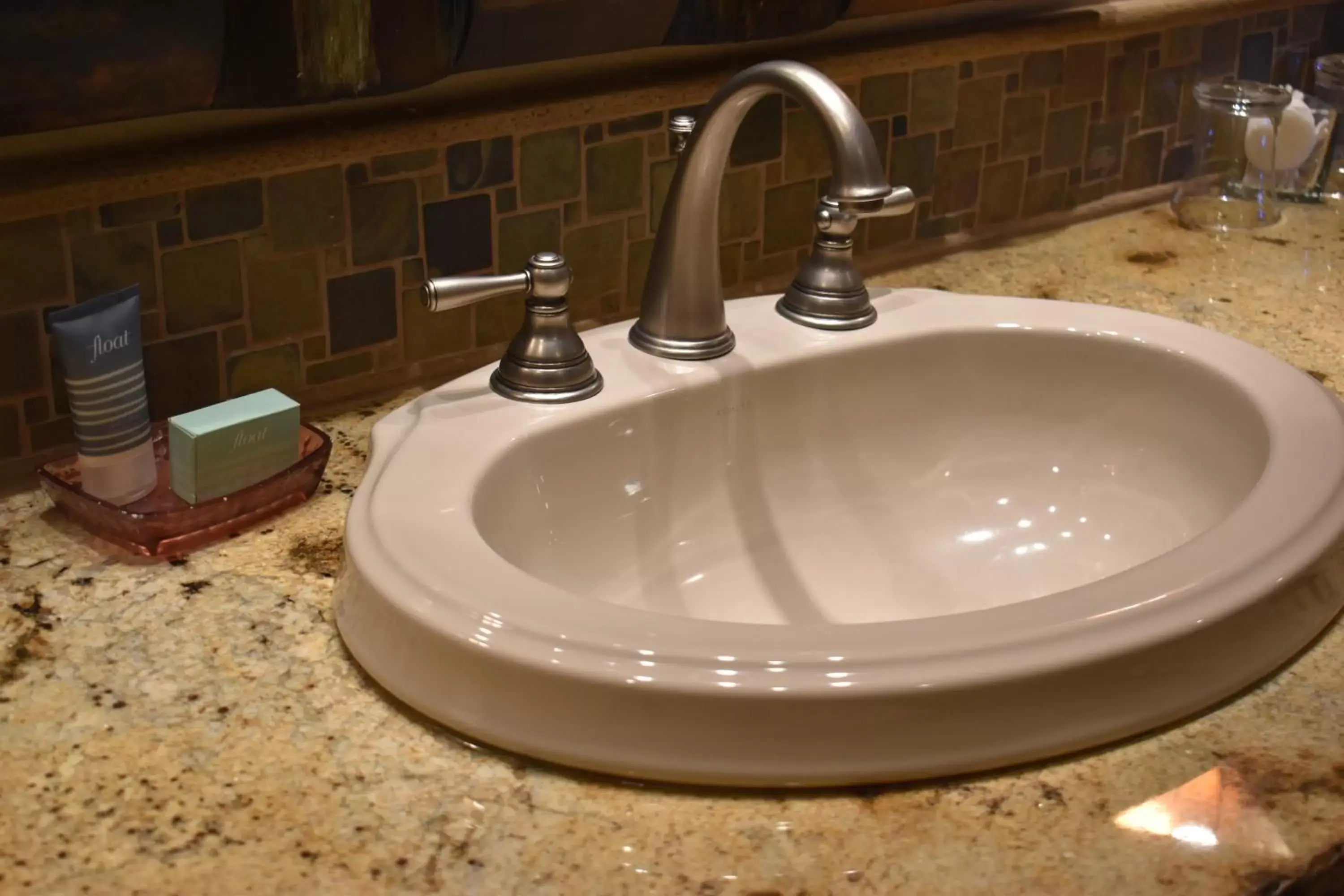 Bathroom in Cougar Ridge