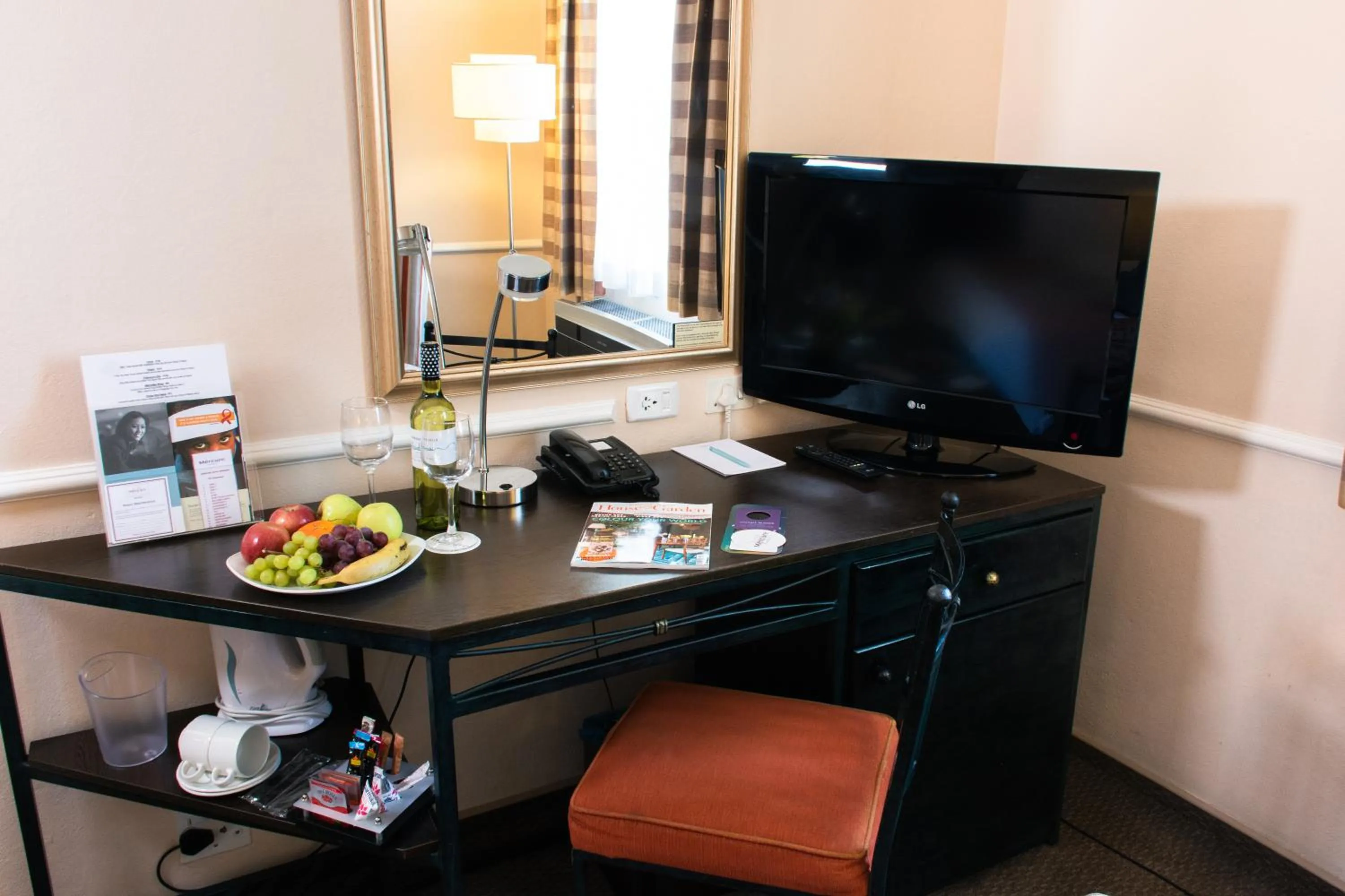 TV and multimedia in Mercure Johannesburg Midrand