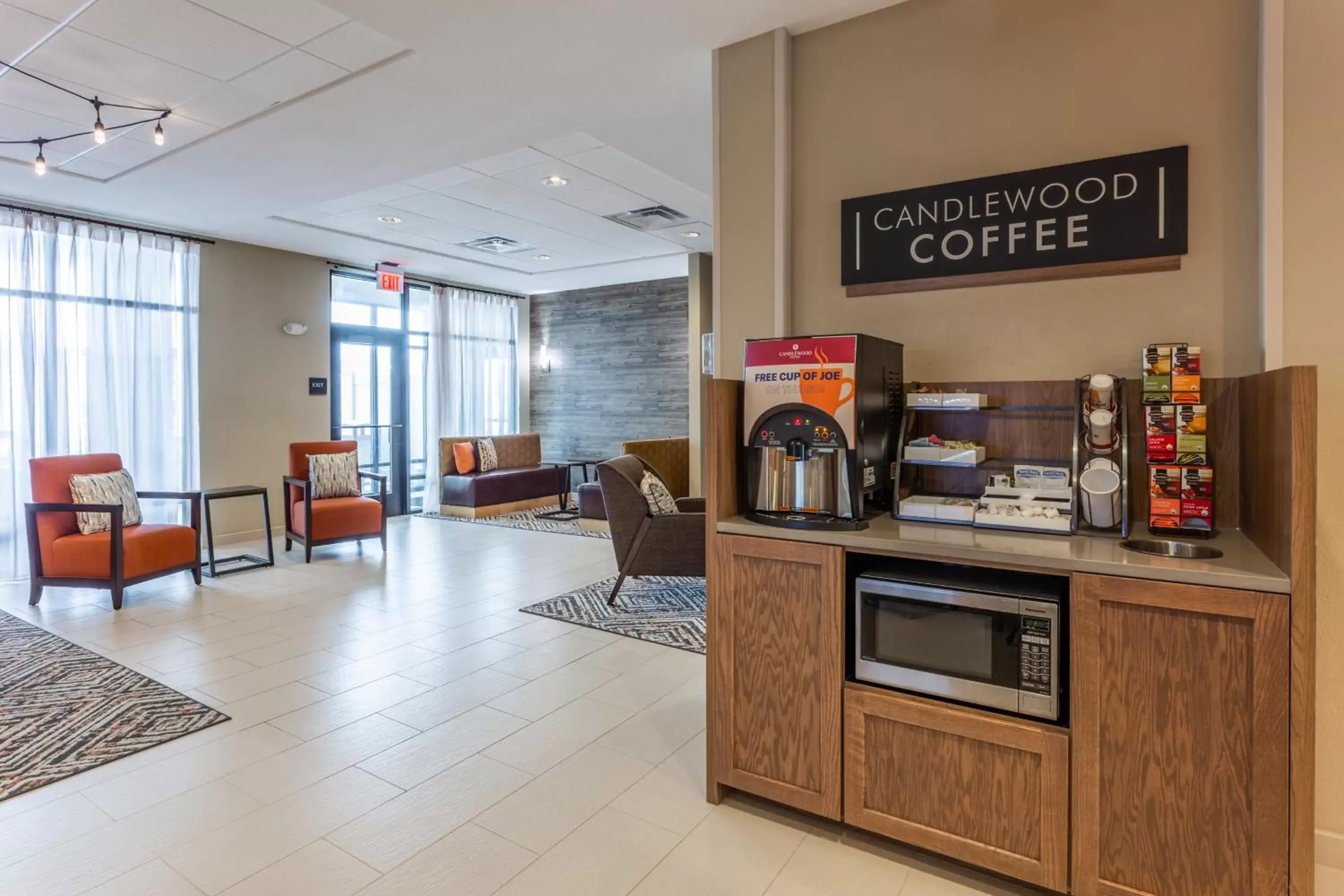 Food and drinks in Candlewood Suites Fargo South-Medical Center, an IHG Hotel