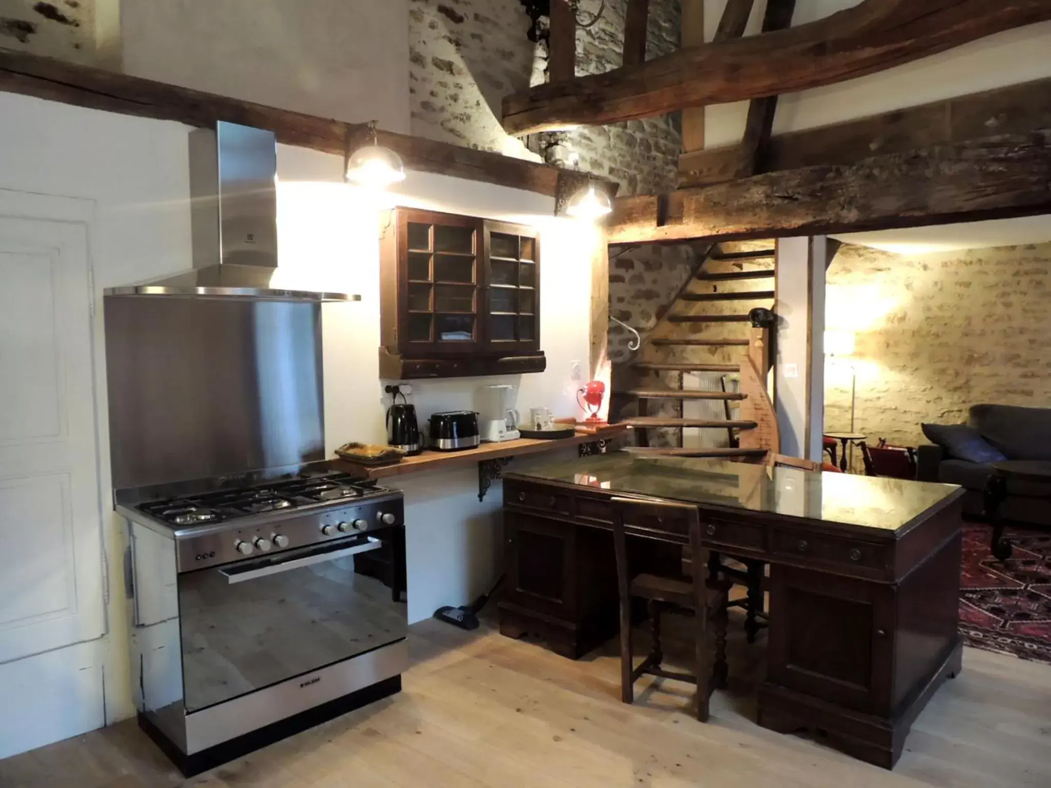 Kitchen or kitchenette, Kitchen/Kitchenette in Maison Romane 1136