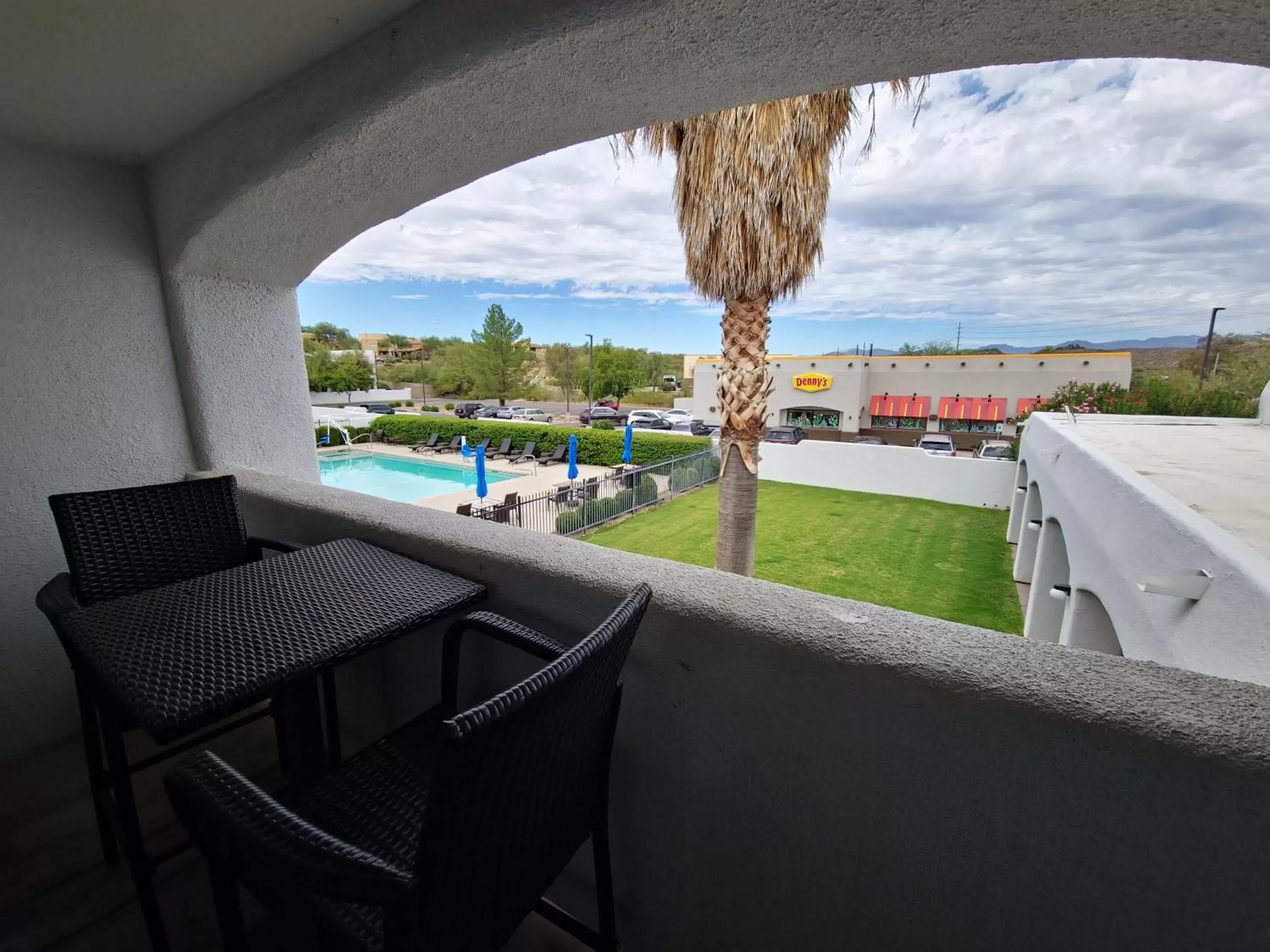 Balcony/Terrace in Los Viajeros Inn