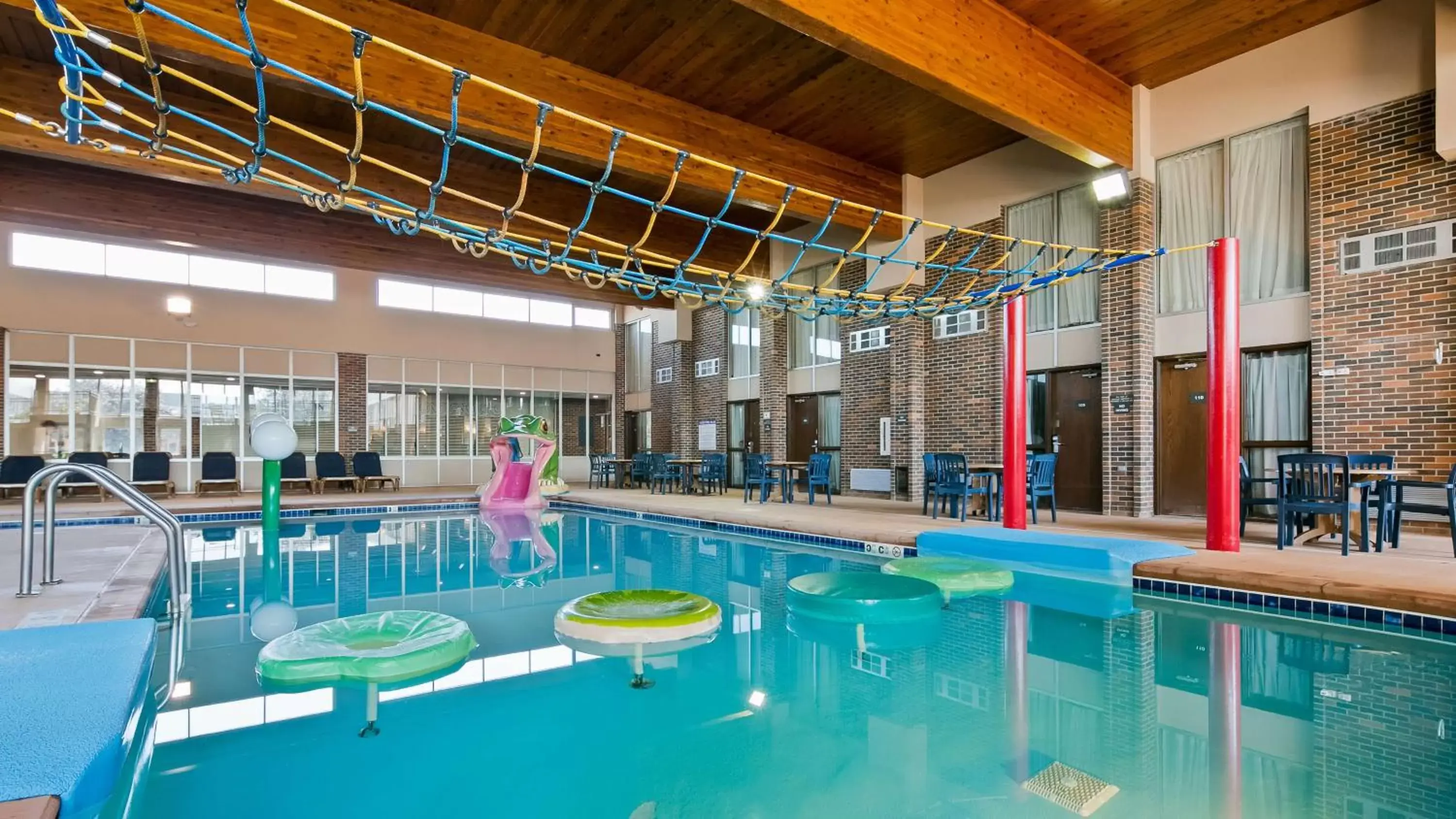 On site, Swimming Pool in Best Western Ramkota Hotel Aberdeen