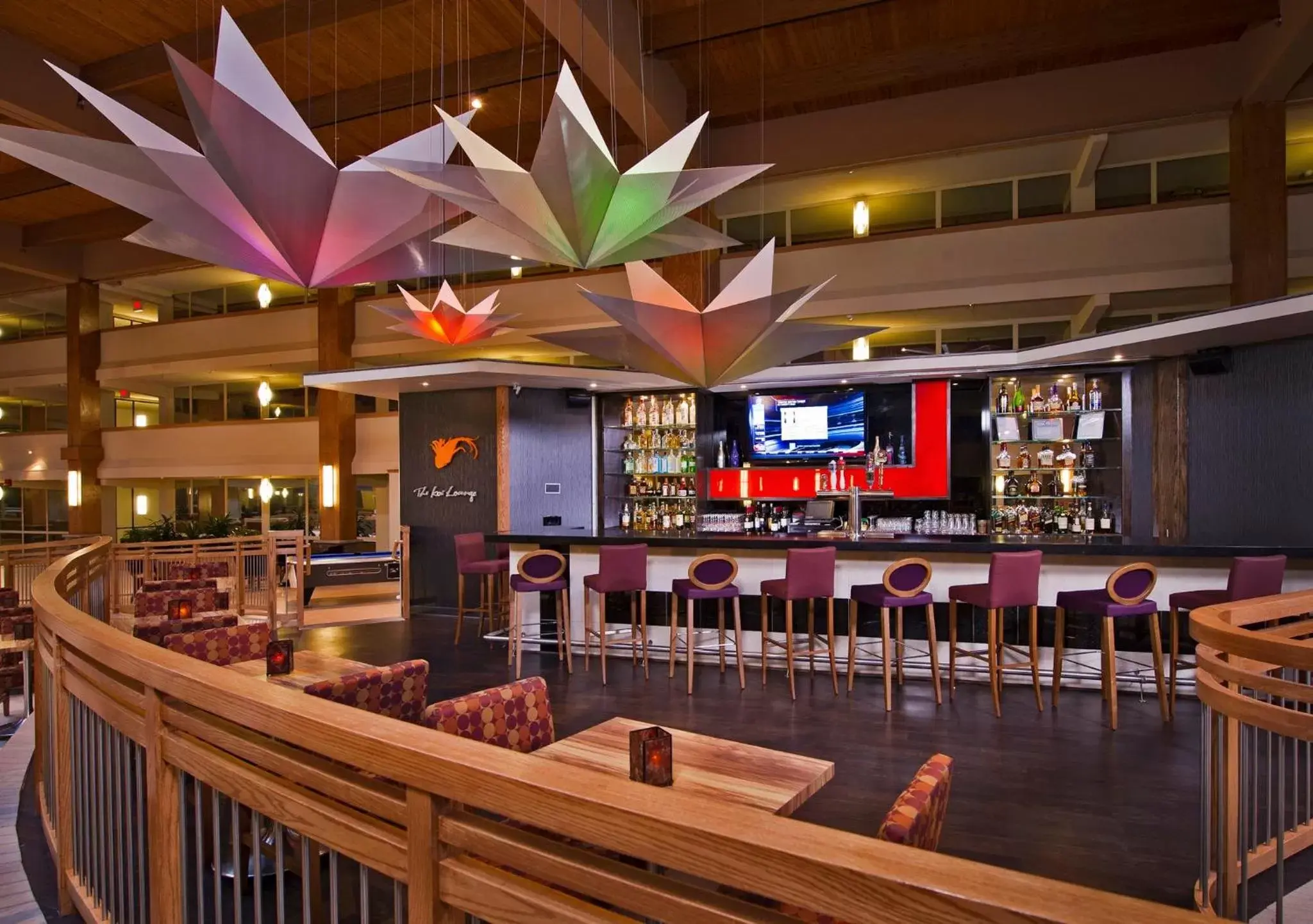 Lounge or bar, Restaurant/Places to Eat in Crowne Plaza Suffern-Mahwah, an IHG Hotel