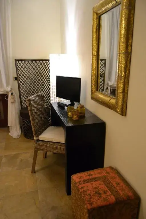 TV/Entertainment Center in Villa Ethnic Chic