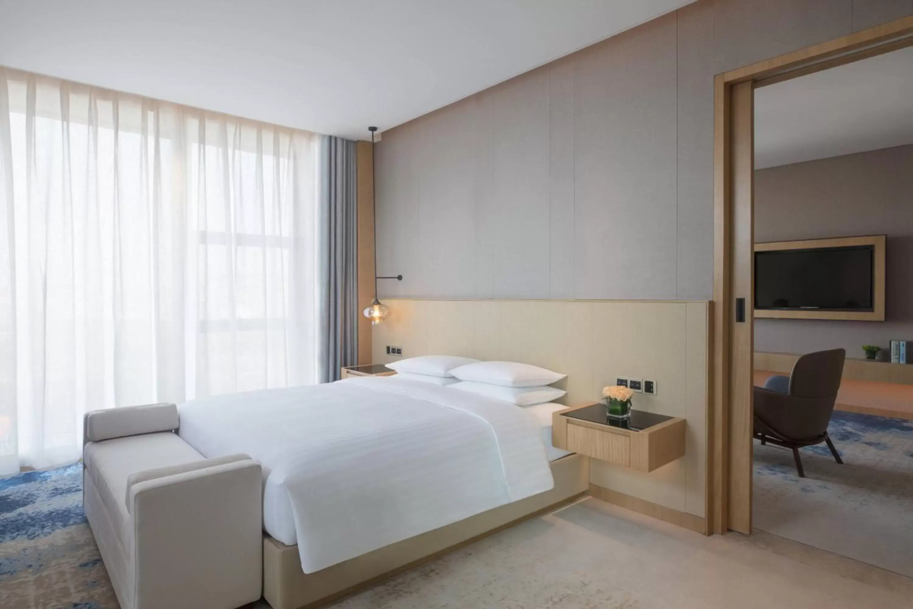 Bedroom, Bed in Courtyard by Marriott Zhengzhou Airport